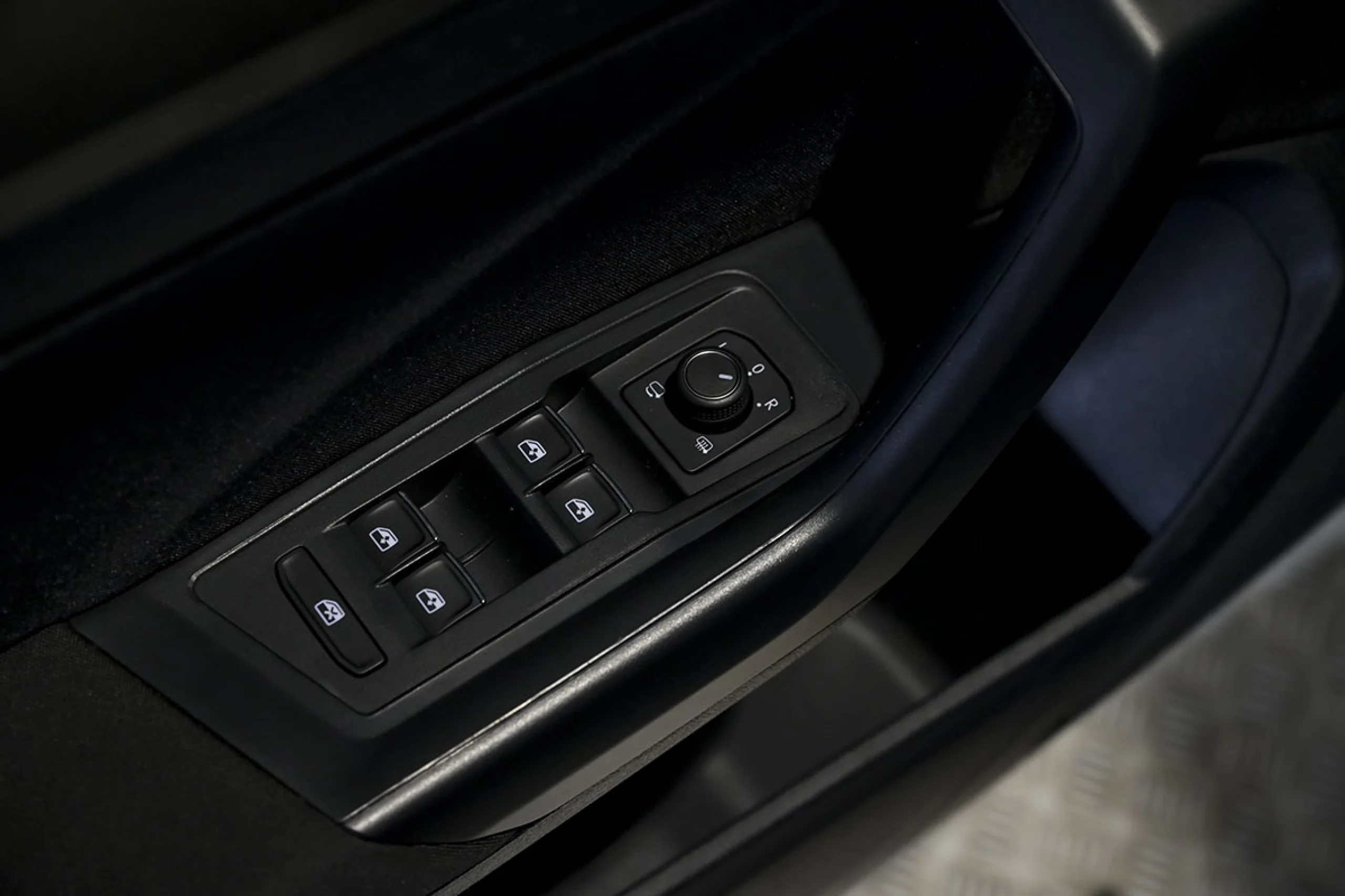 Volkswagen T-Roc Advance 2.0 TDI 85kW 115CV - Foto 29