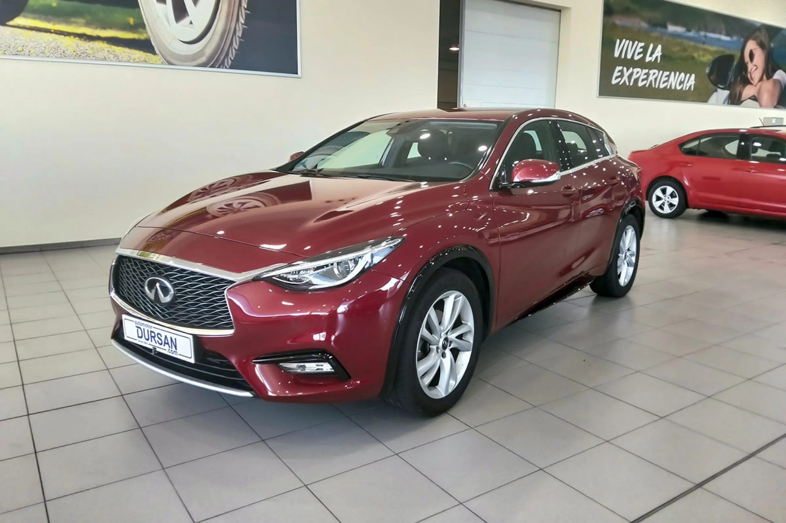 Infiniti Q30 1.6TC 115kW 156CV PREMIUM TECH 7DCT - Foto 1