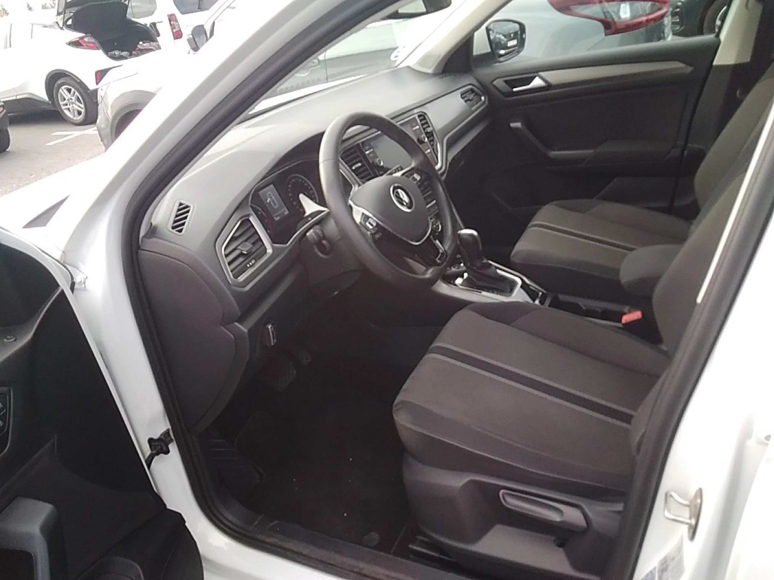 Volkswagen T-Roc Advance 1.5 TSI 110kW (150CV) DSG - Foto 7