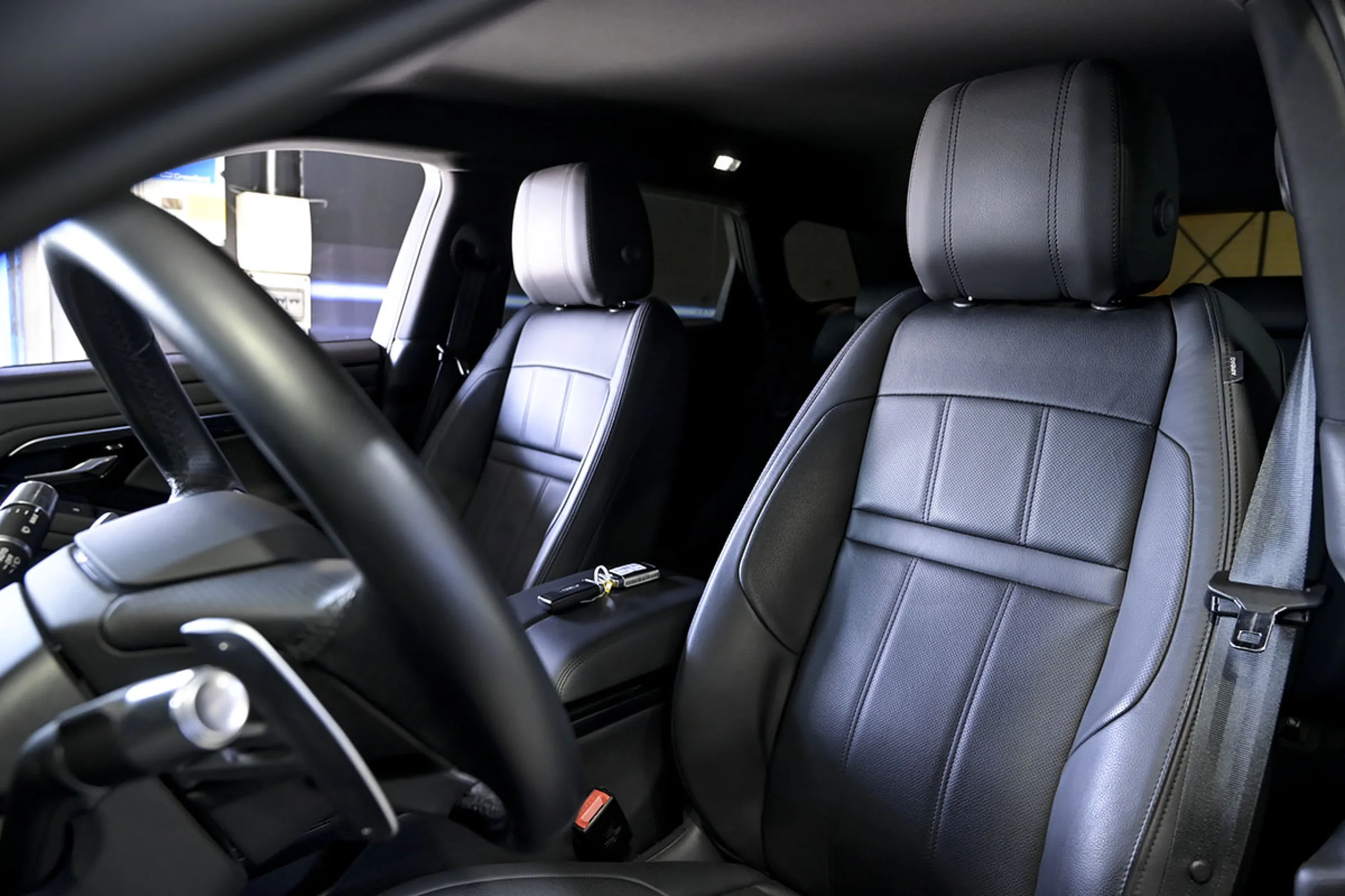 Land Rover Range Rover Evoque 2.0 P250 RDynamic S AUTO 4WD MHEV - Foto 9