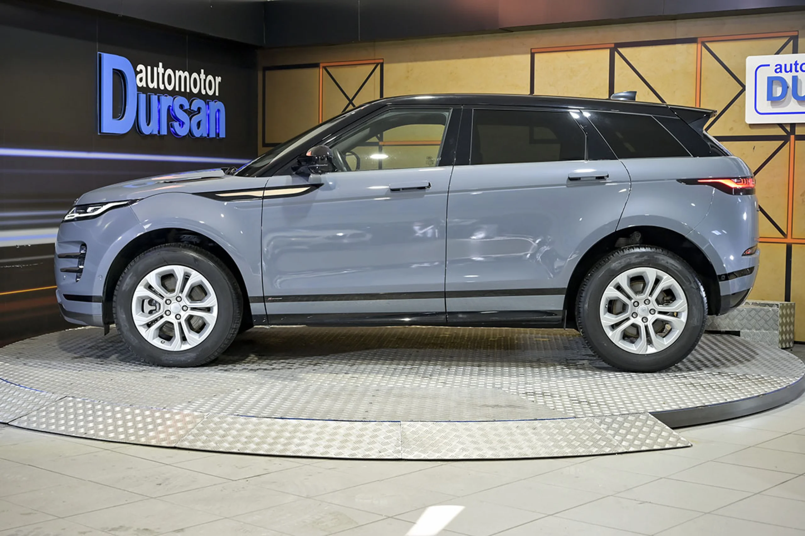 Land Rover Range Rover Evoque 2.0 P250 RDynamic S AUTO 4WD MHEV - Foto 19