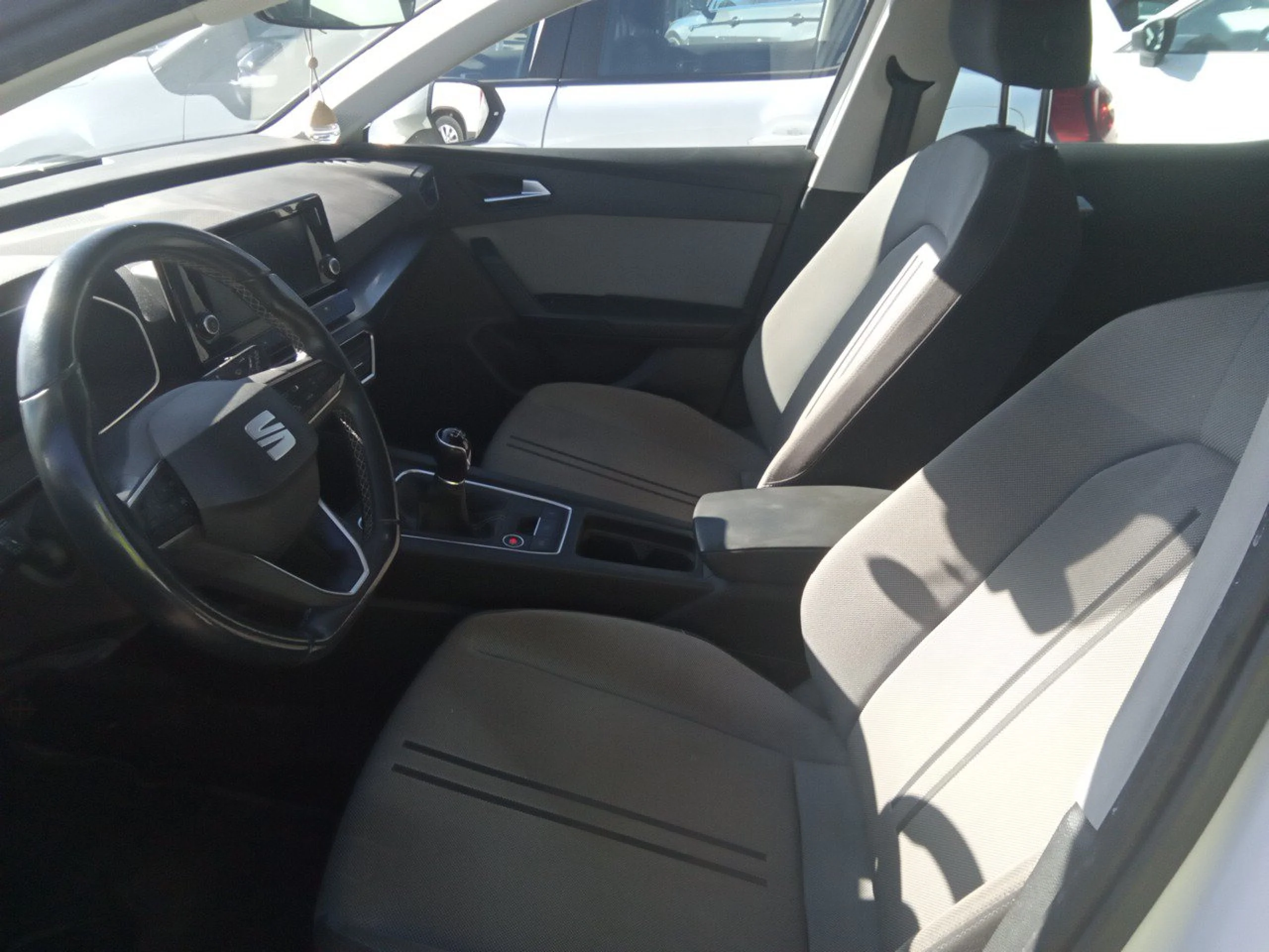 Seat Leon 2.0 TDI 85kW S&amp;S Style Go - Foto 7