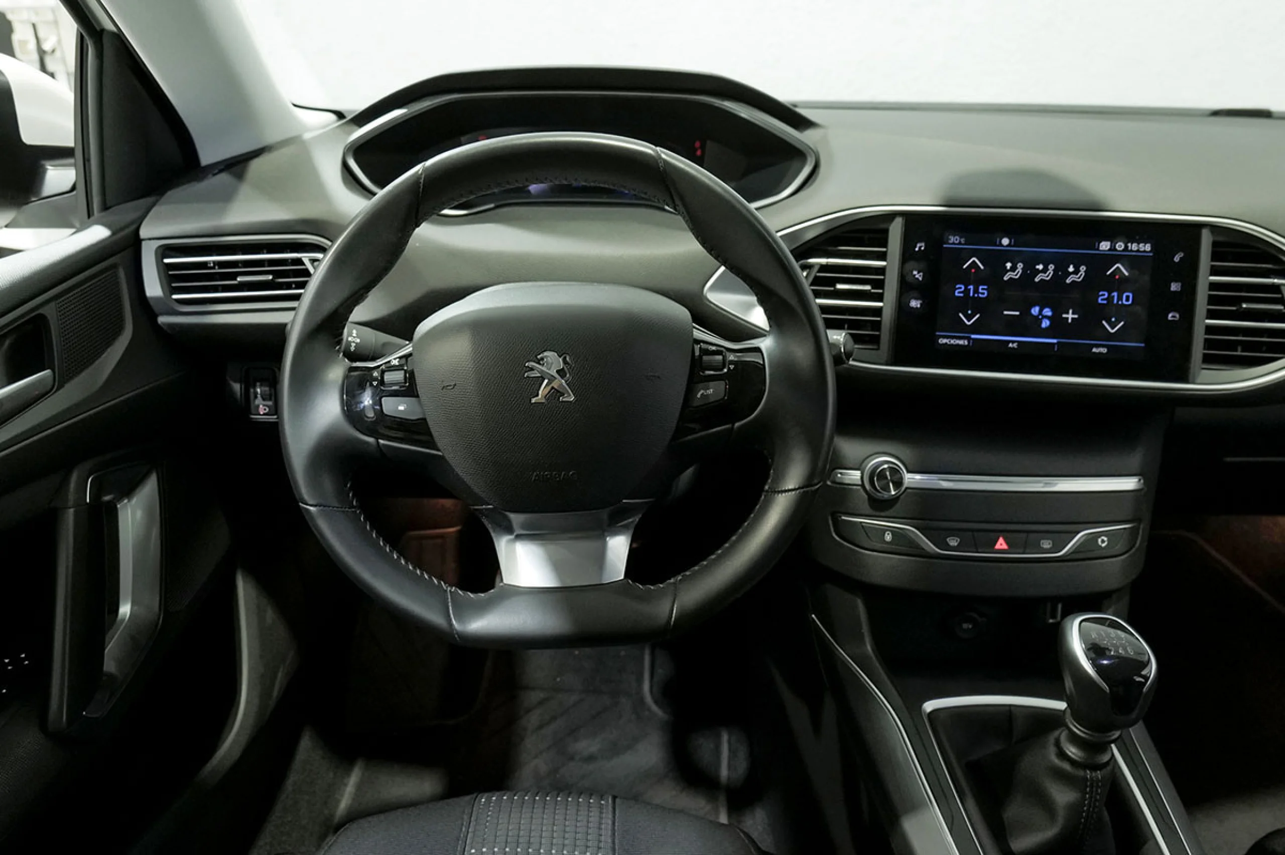 Peugeot 308 5p Allure Pack PureTech 110 SS - Foto 28