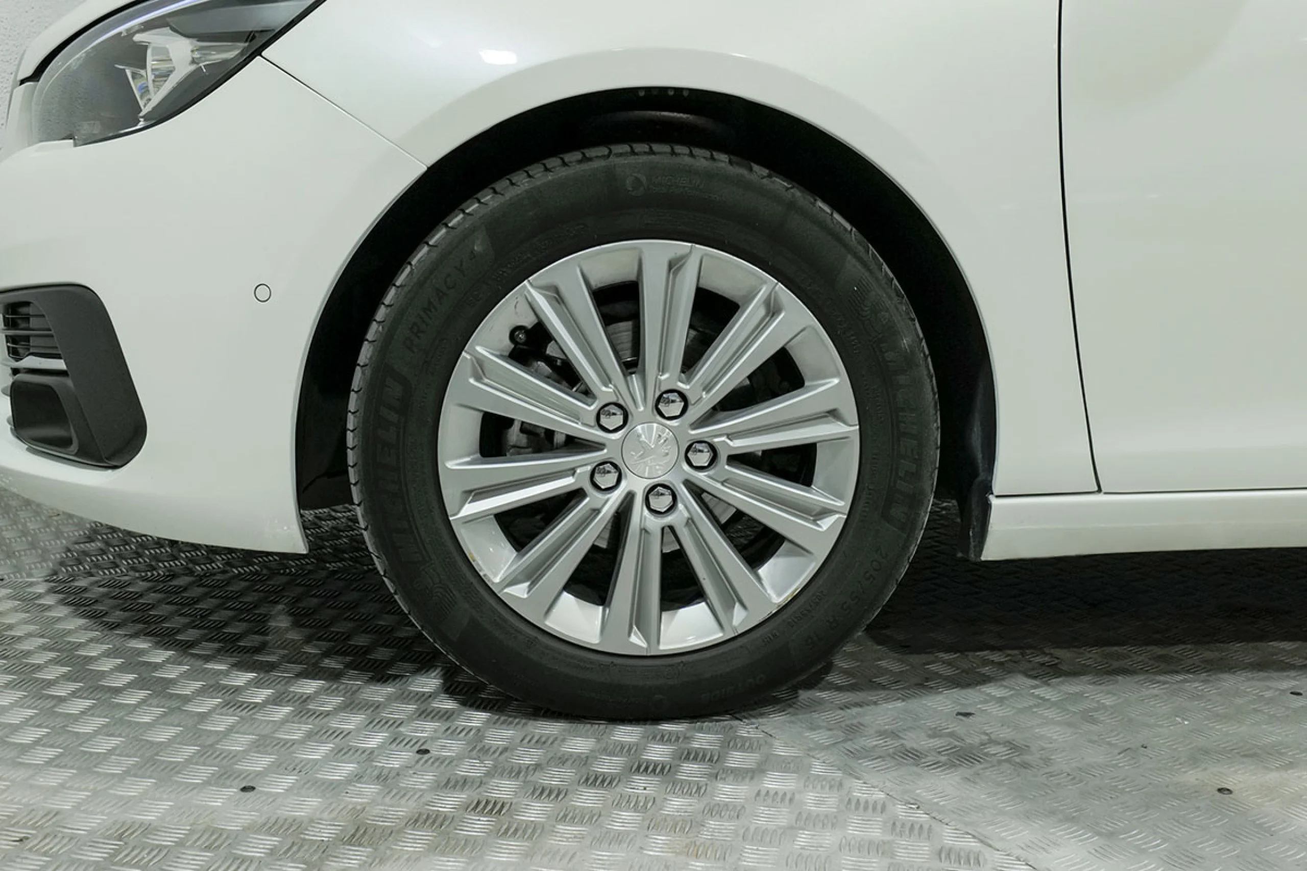 Peugeot 308 5p Allure Pack PureTech 110 SS - Foto 14
