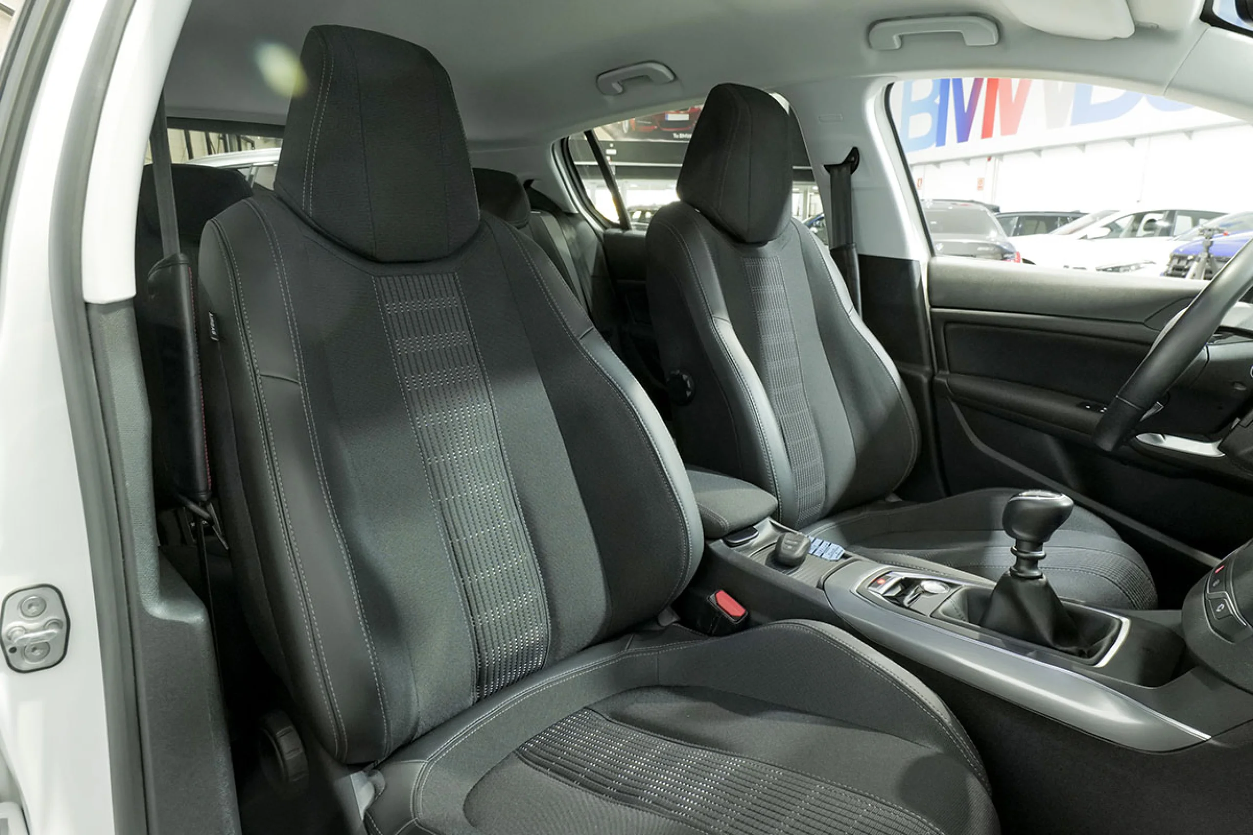 Peugeot 308 5p Allure Pack PureTech 110 SS - Foto 31