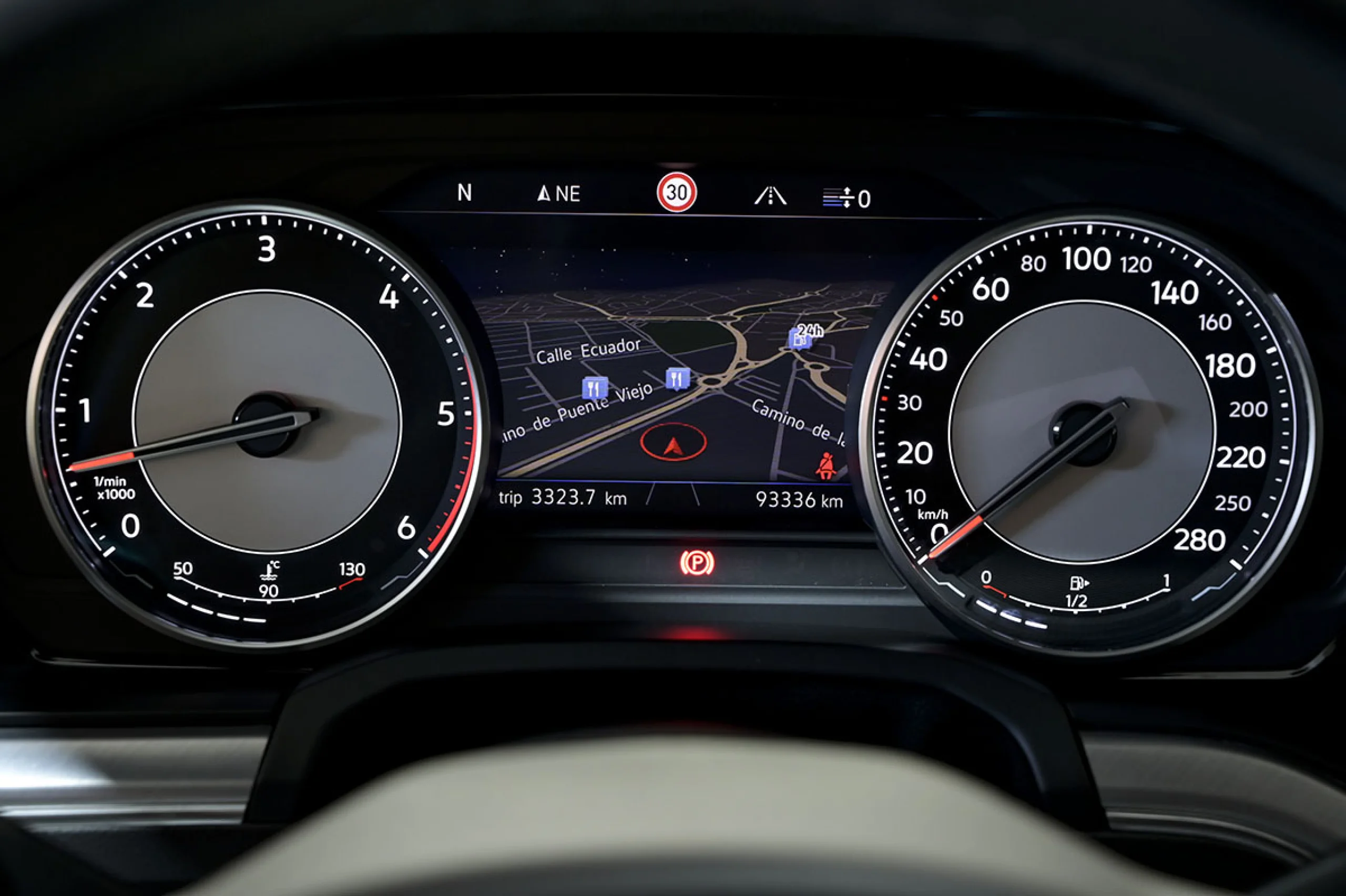 Volkswagen Touareg Prem Eleg 3.0 V6 TDI 210kW Tip 4M - Foto 7