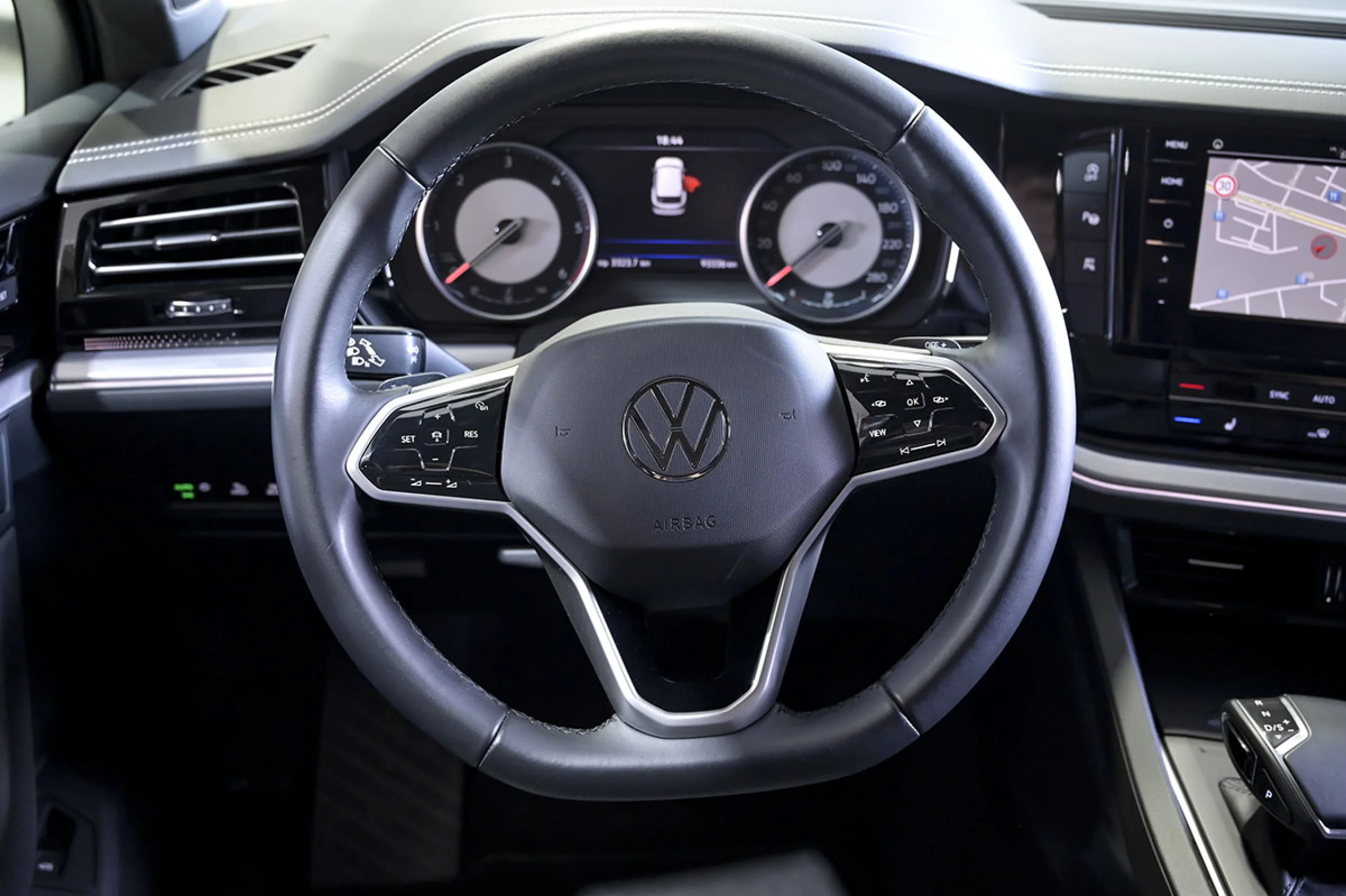 Volkswagen Touareg Prem Eleg 3.0 V6 TDI 210kW Tip 4M - Foto 25