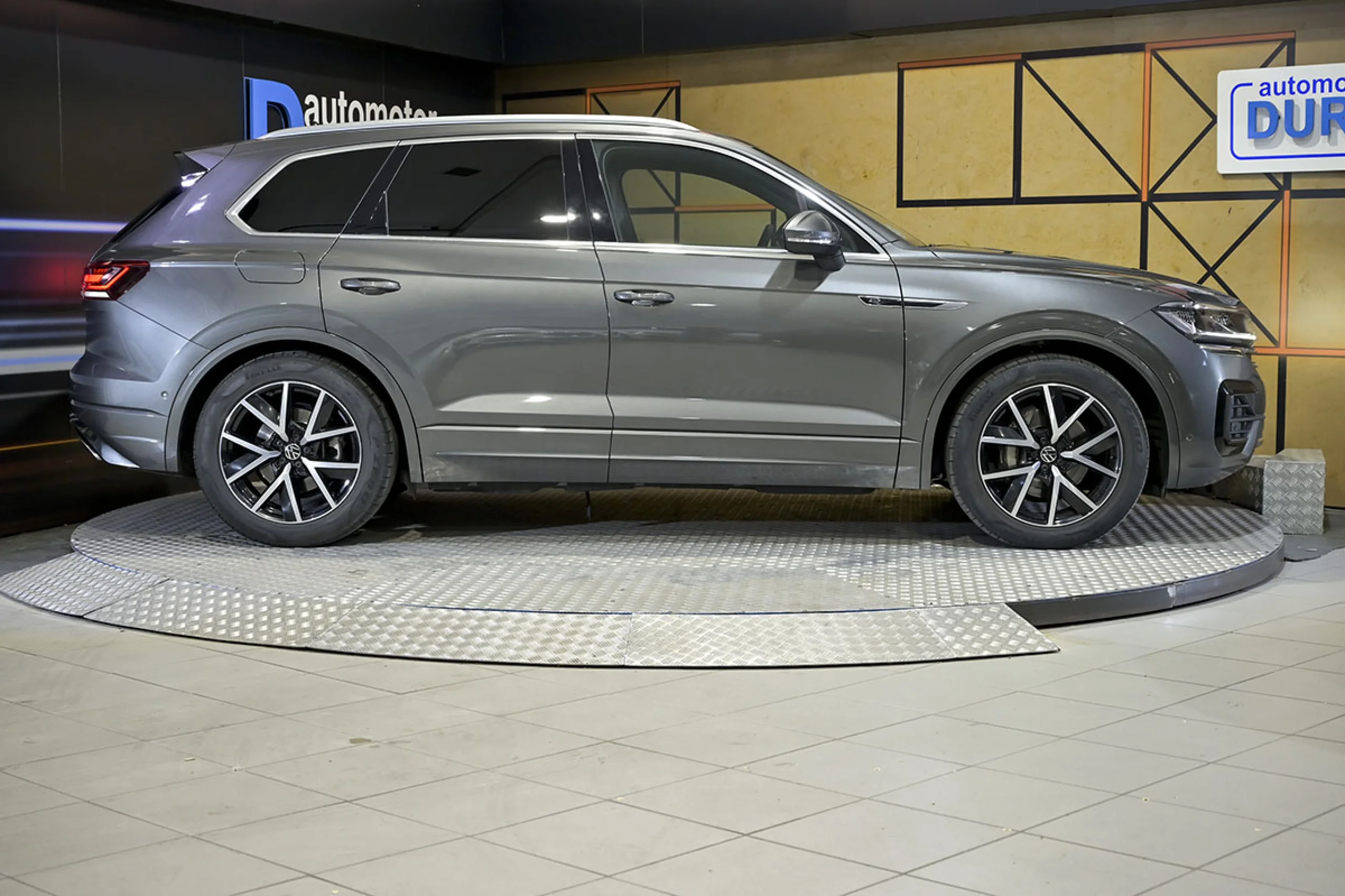 Volkswagen Touareg Prem Eleg 3.0 V6 TDI 210kW Tip 4M - Foto 20