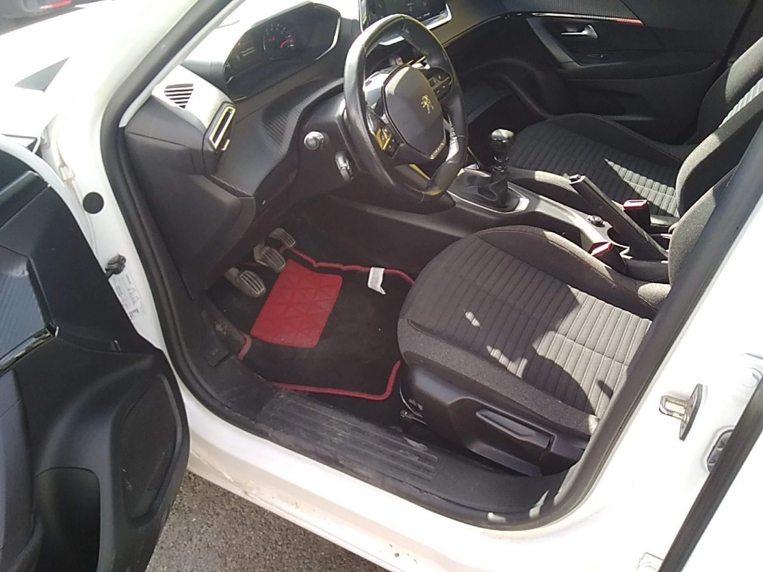 Peugeot 2008 Active Puretech 100 S&amp;S BVM6 - Foto 7