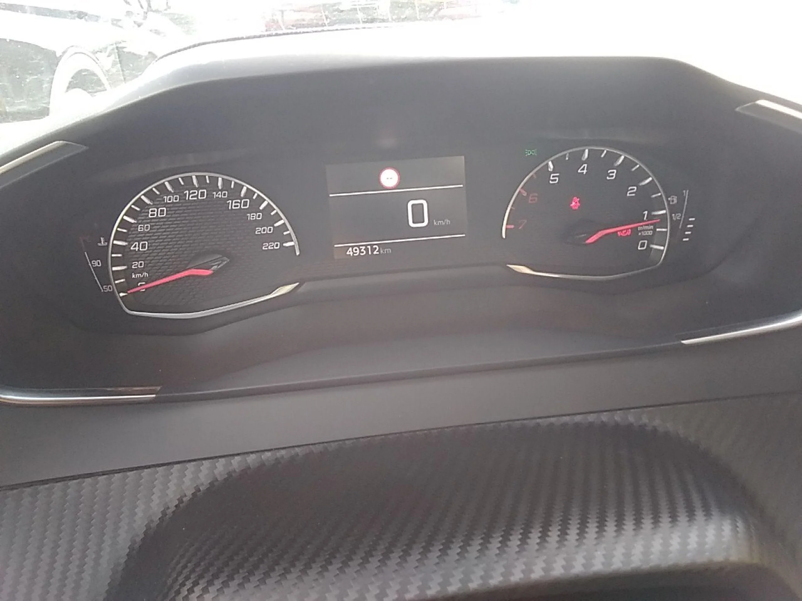 Peugeot 2008 Active Puretech 100 S&amp;S BVM6 - Foto 8