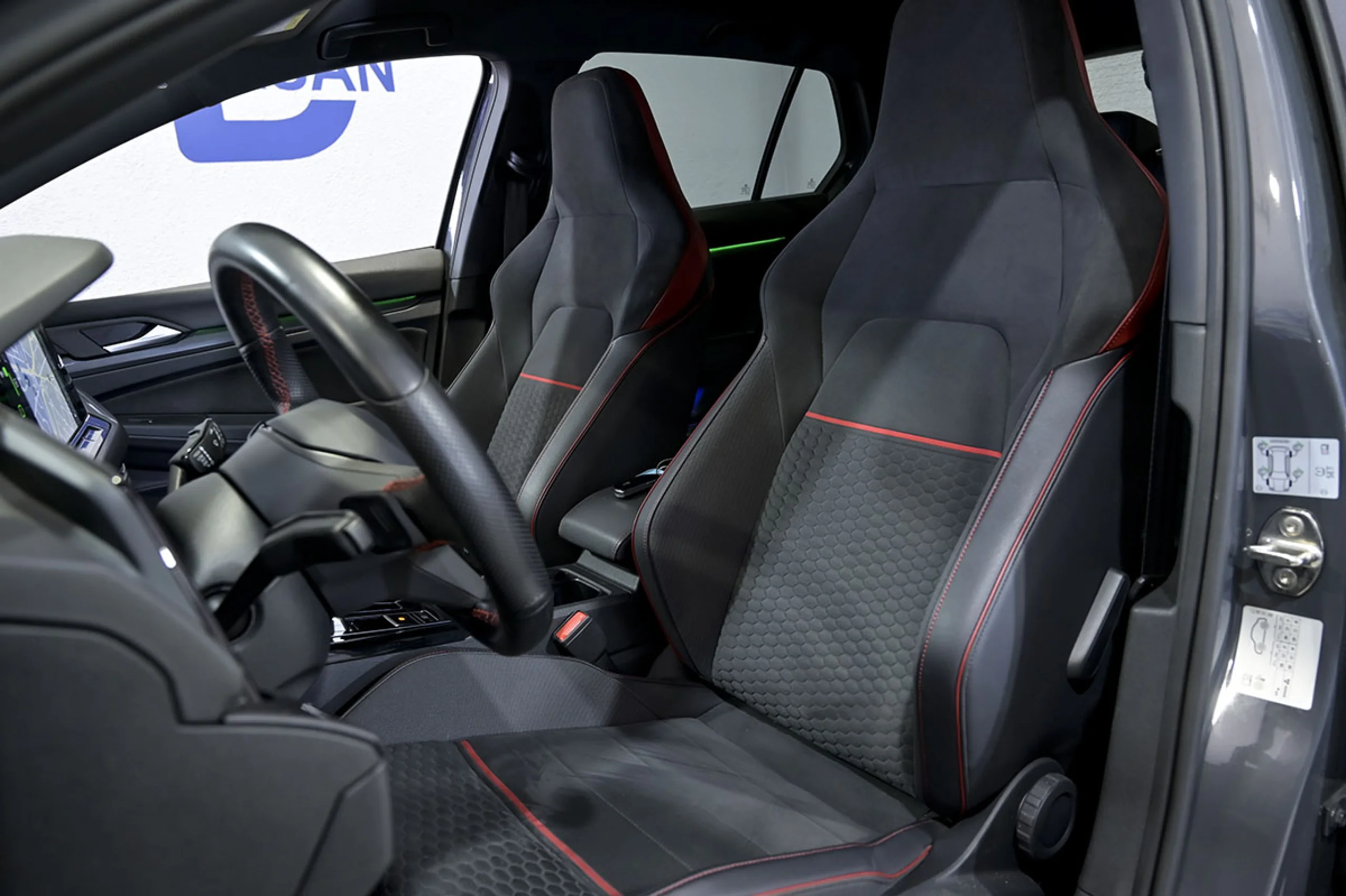 Volkswagen Golf GTI Clubsport 2.0 TSI 221kW 300CV DSG - Foto 9