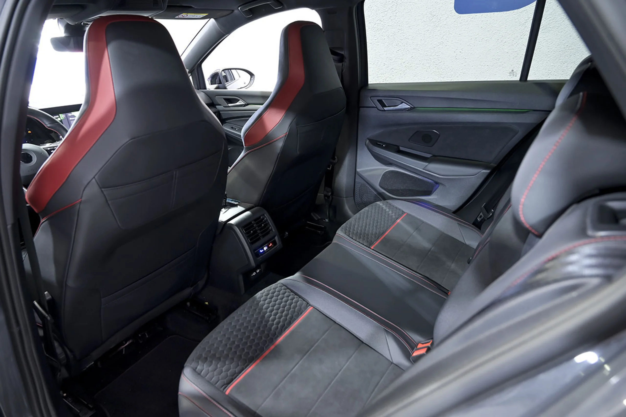 Volkswagen Golf GTI Clubsport 2.0 TSI 221kW 300CV DSG - Foto 15
