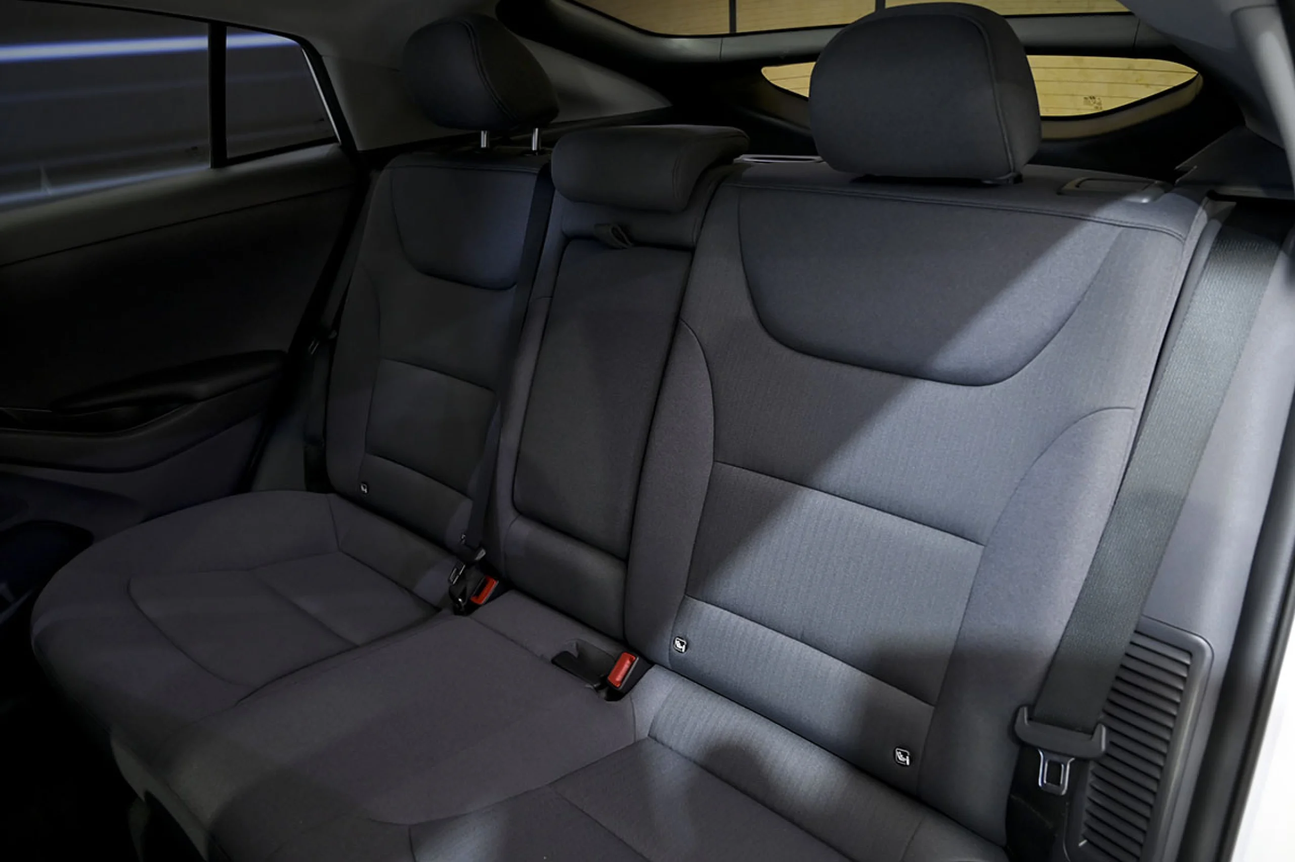 Hyundai Ioniq 1.6 GDI PHEV Klass DCT - Foto 16