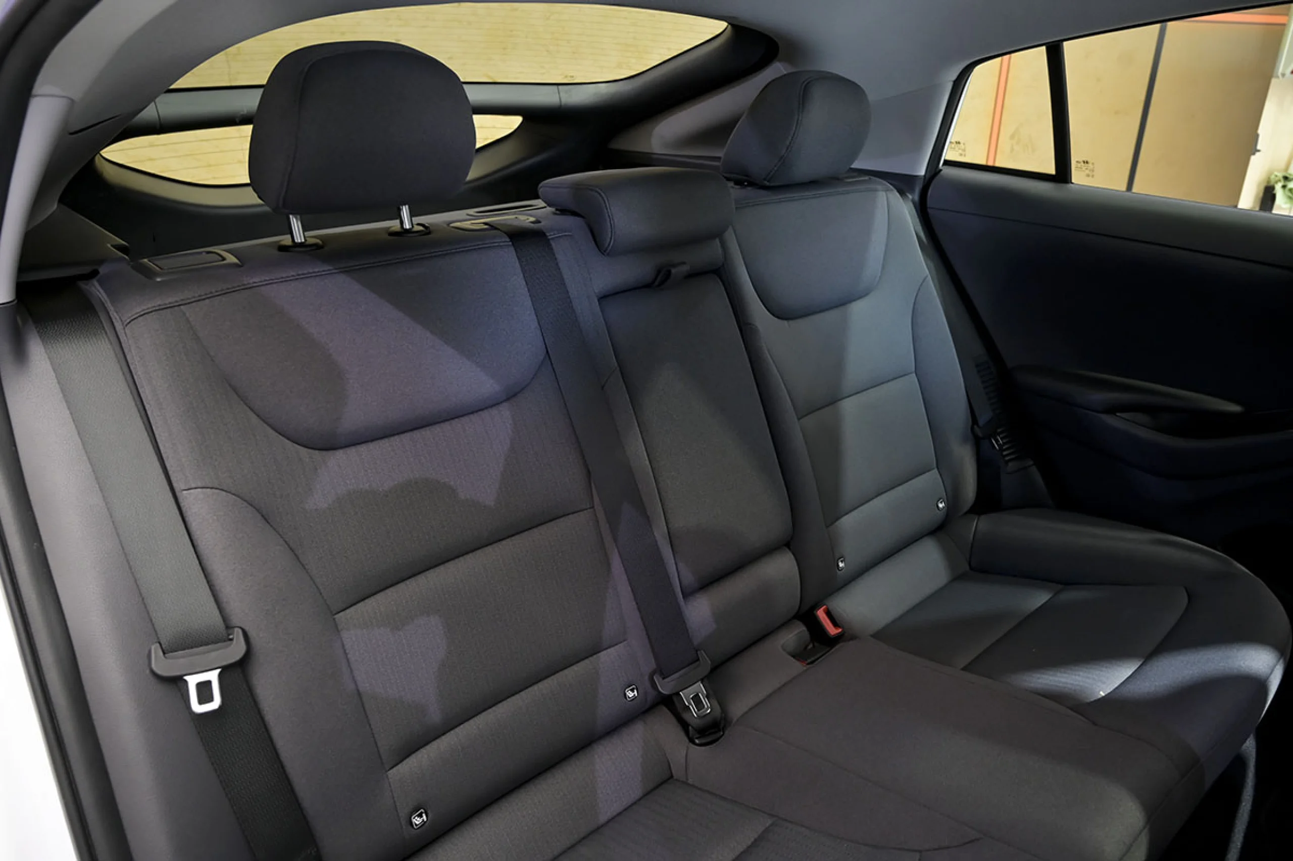 Hyundai Ioniq 1.6 GDI PHEV Klass DCT - Foto 17