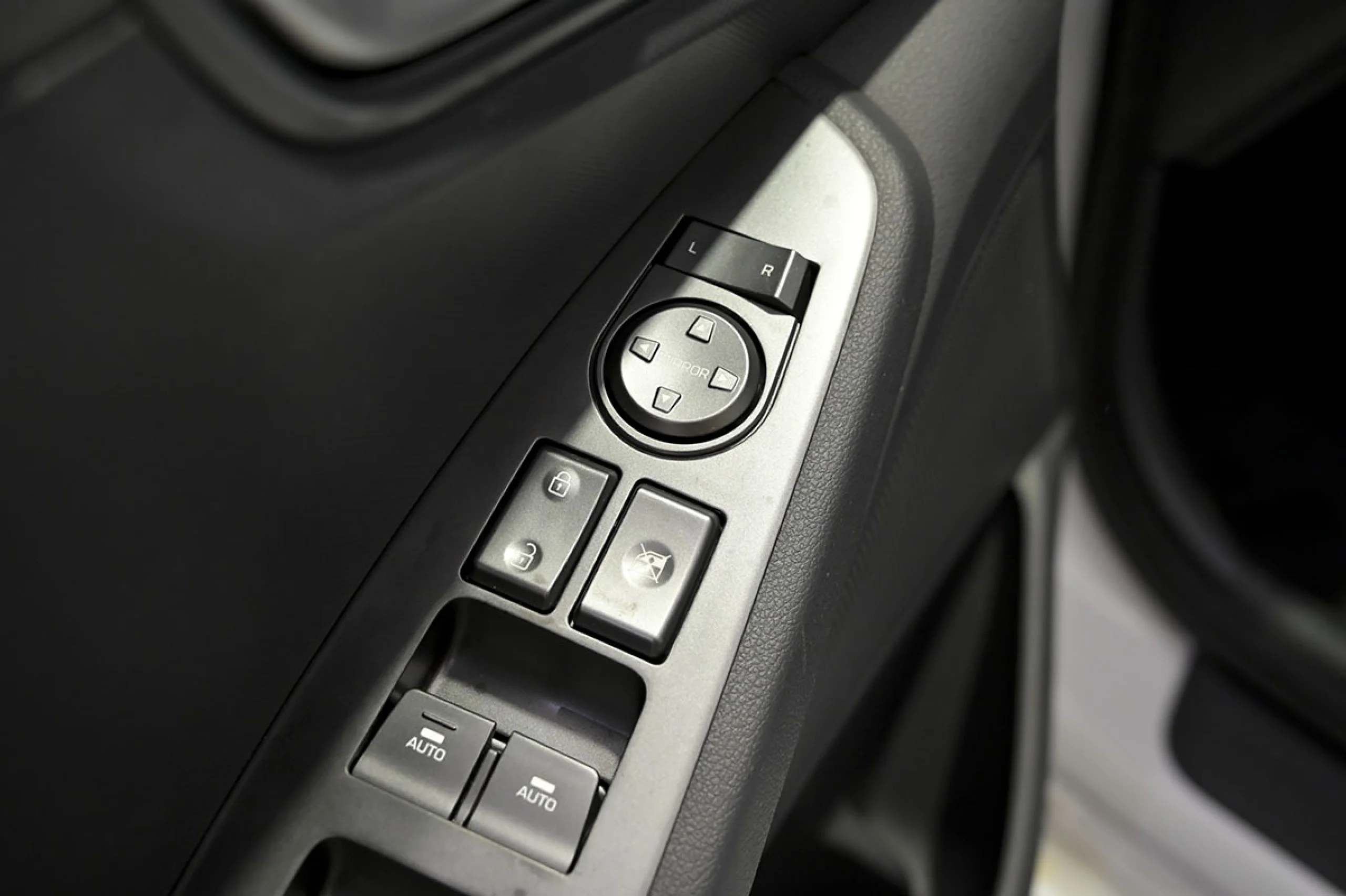 Hyundai Ioniq 1.6 GDI PHEV Klass DCT - Foto 23