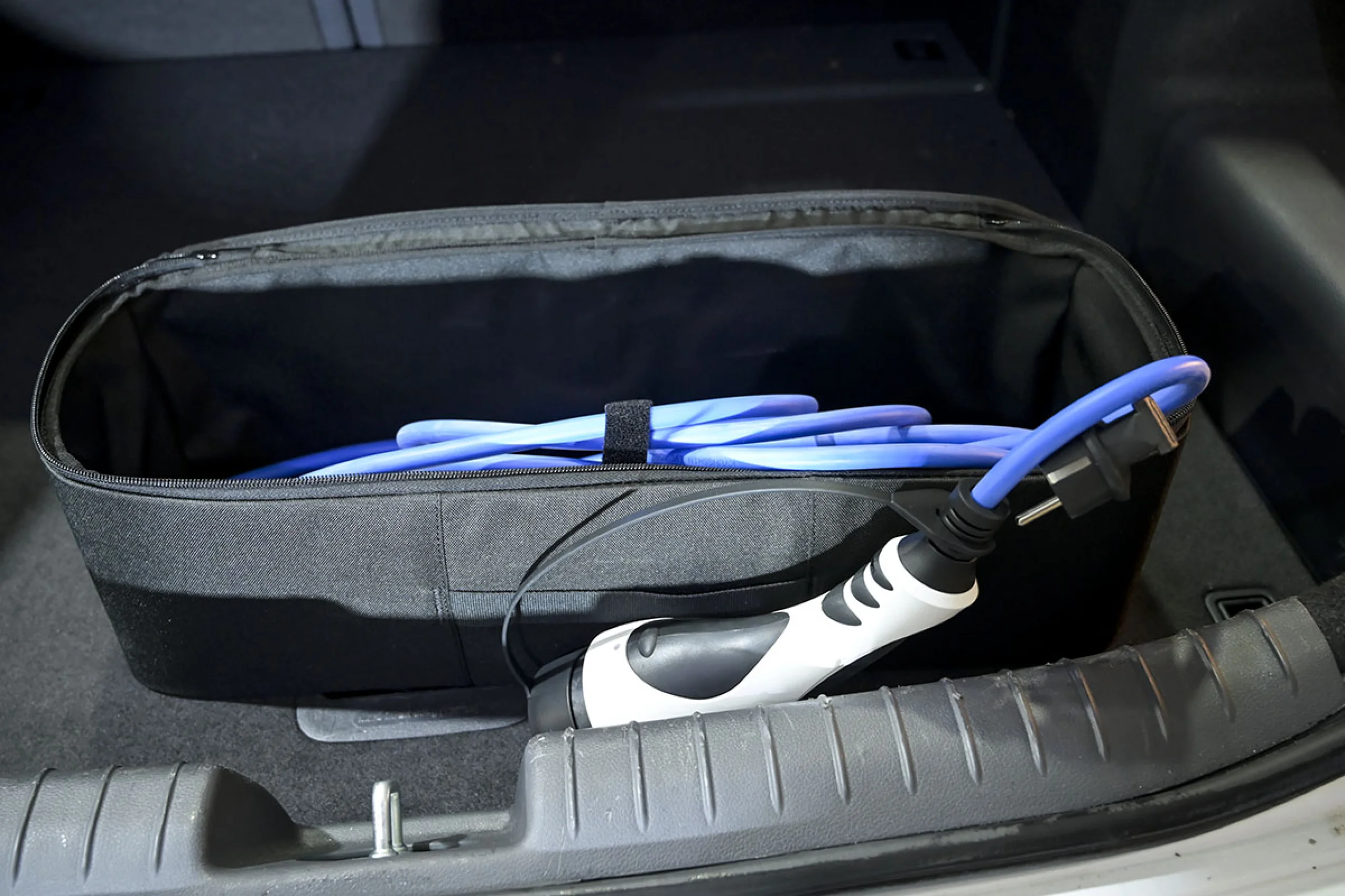 Hyundai Ioniq 1.6 GDI PHEV Klass DCT - Foto 37