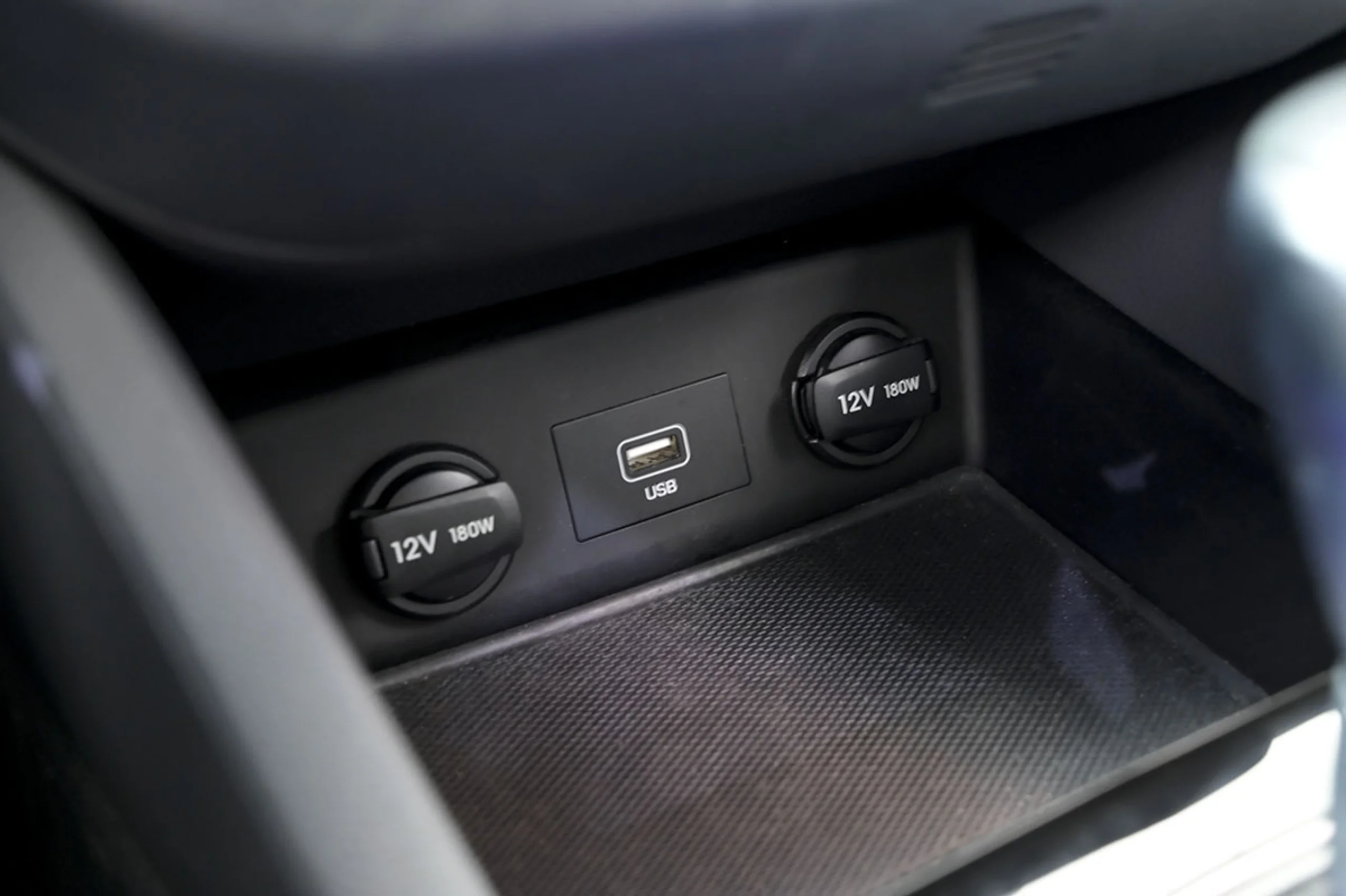 Hyundai Ioniq 1.6 GDI PHEV Klass DCT - Foto 39