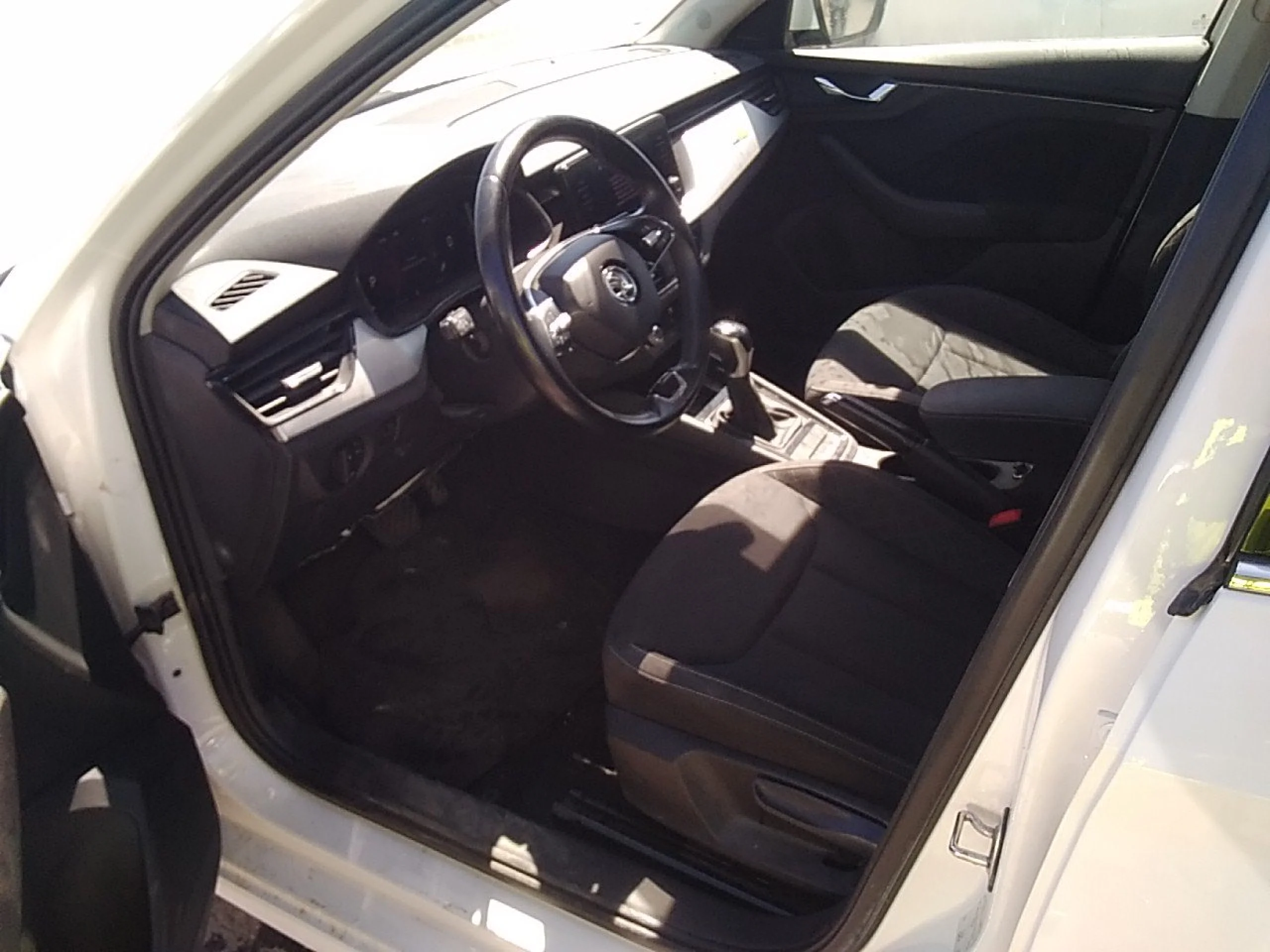 Skoda Kamiq 1.0 TSI 81kW (110CV) DSG AMBITION - Foto 7