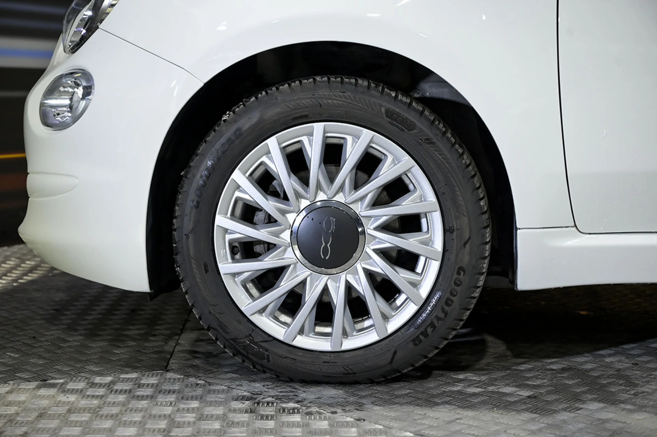 Fiat 500 Lounge 1.0 6v GSE 52KW 70 CV - Foto 13