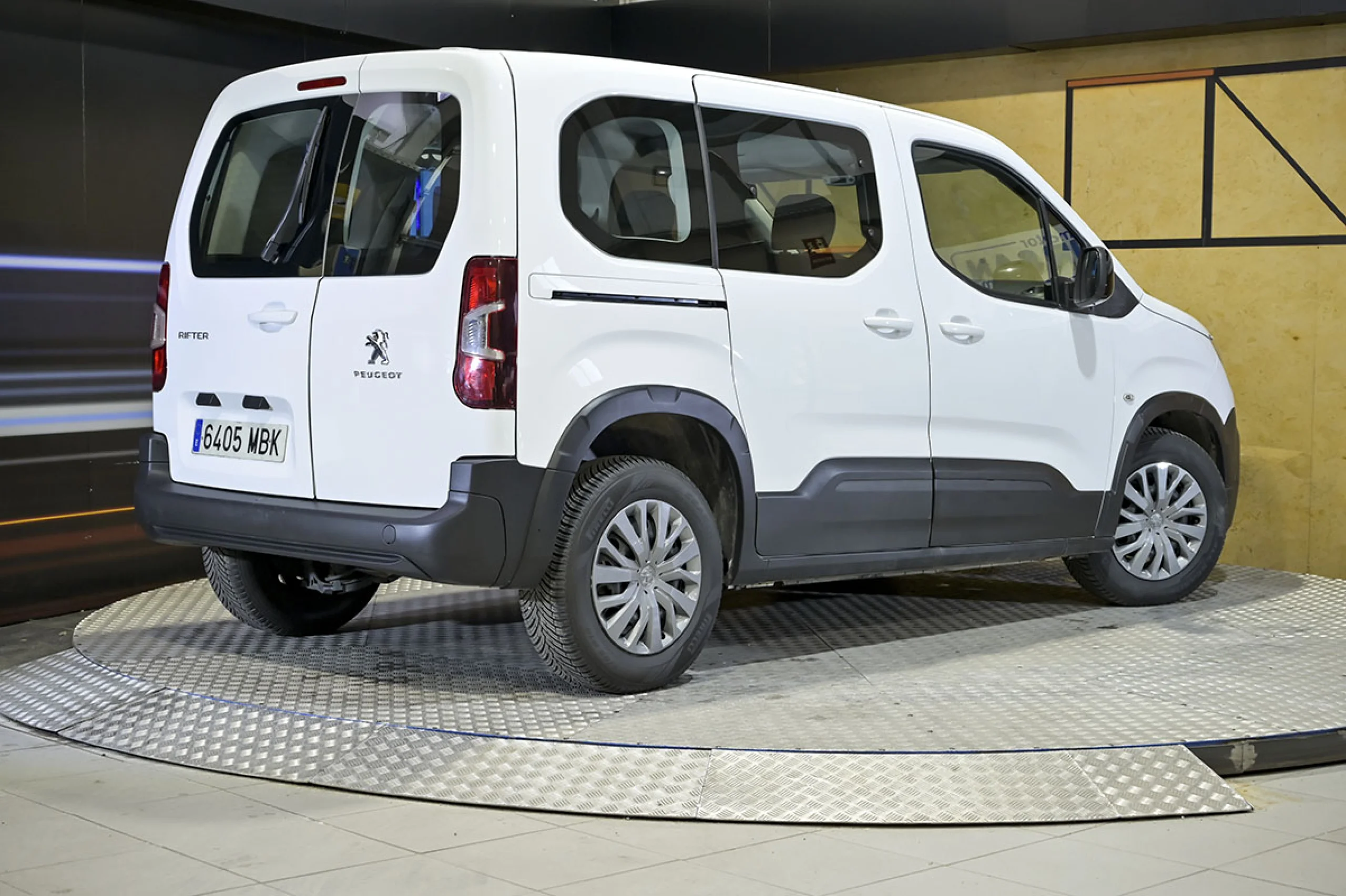 Peugeot Rifter Active Standard BlueHDi 73kW - Foto 5