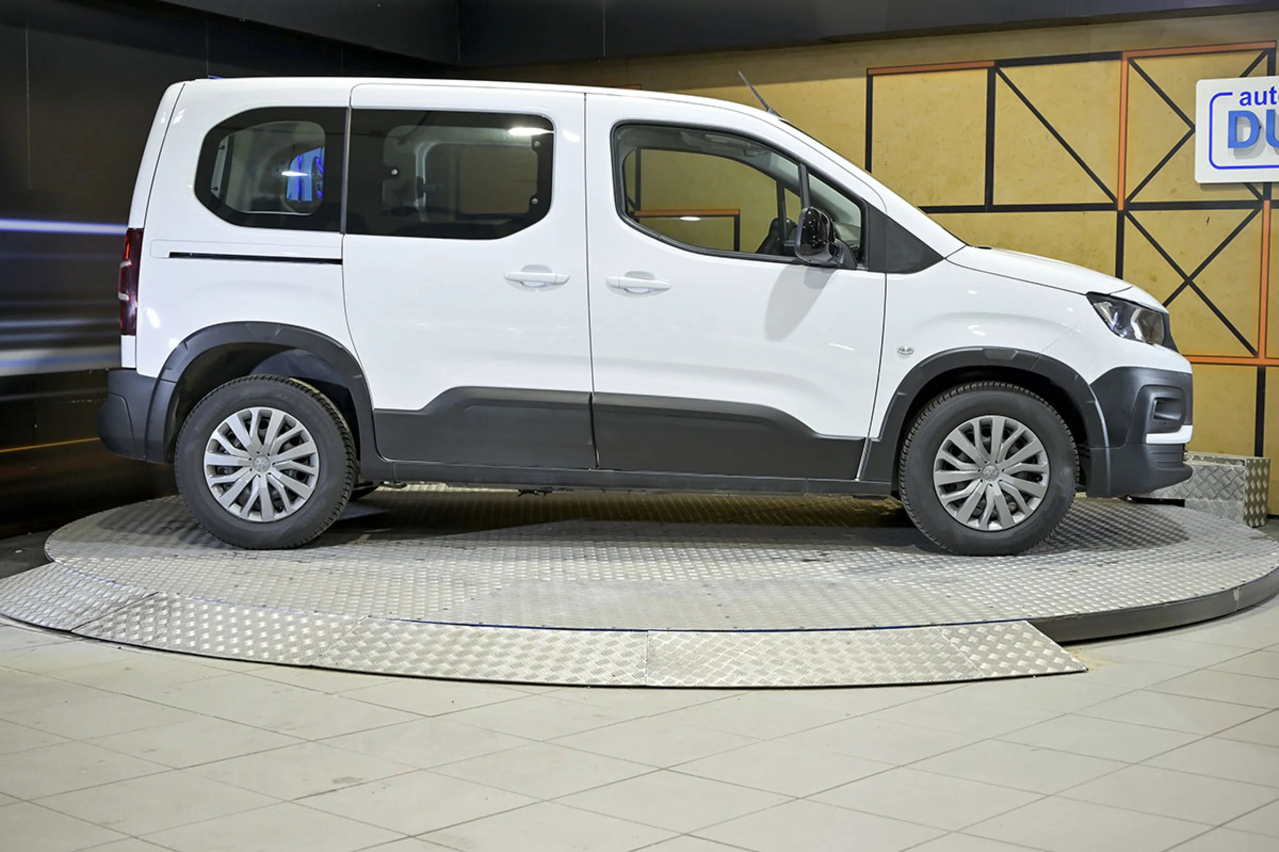Peugeot Rifter Active Standard BlueHDi 73kW - Foto 18