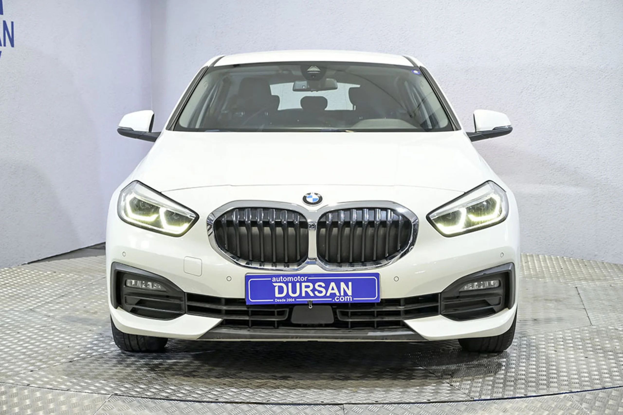 BMW 118 Serie 1 118d Business Auto. - Foto 2