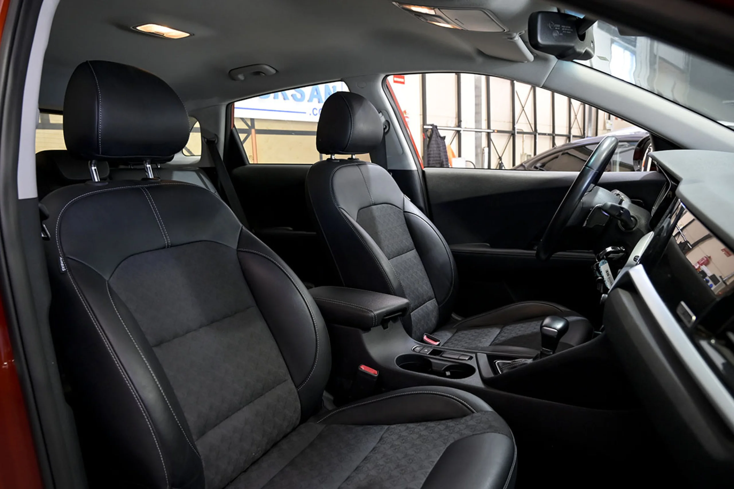 Kia Niro 1.6 GDi PHEV 104kW 141CV Drive - Foto 42