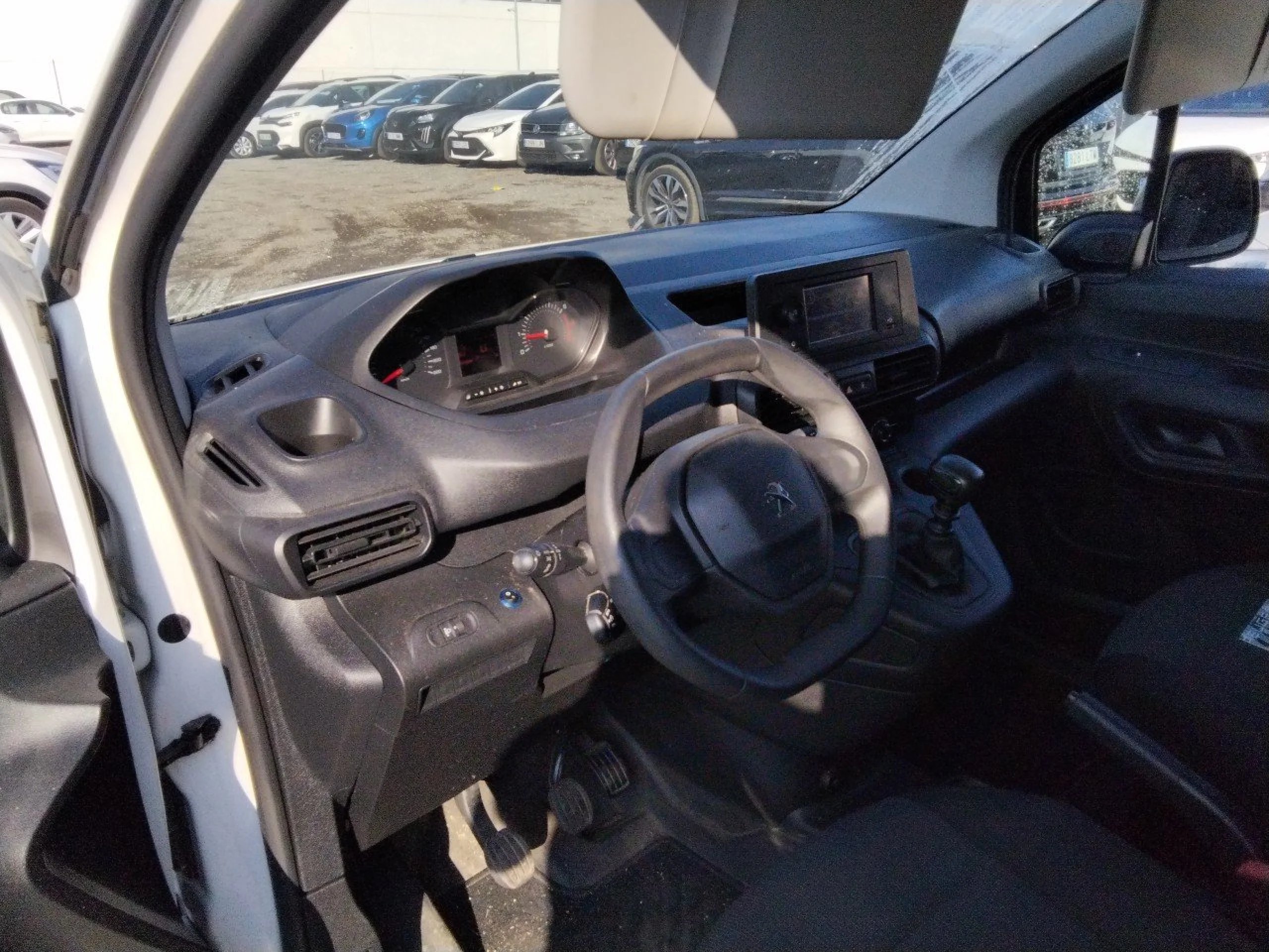 Peugeot Partner Pro Standard 600kg BlueHDi 73kW - Foto 7