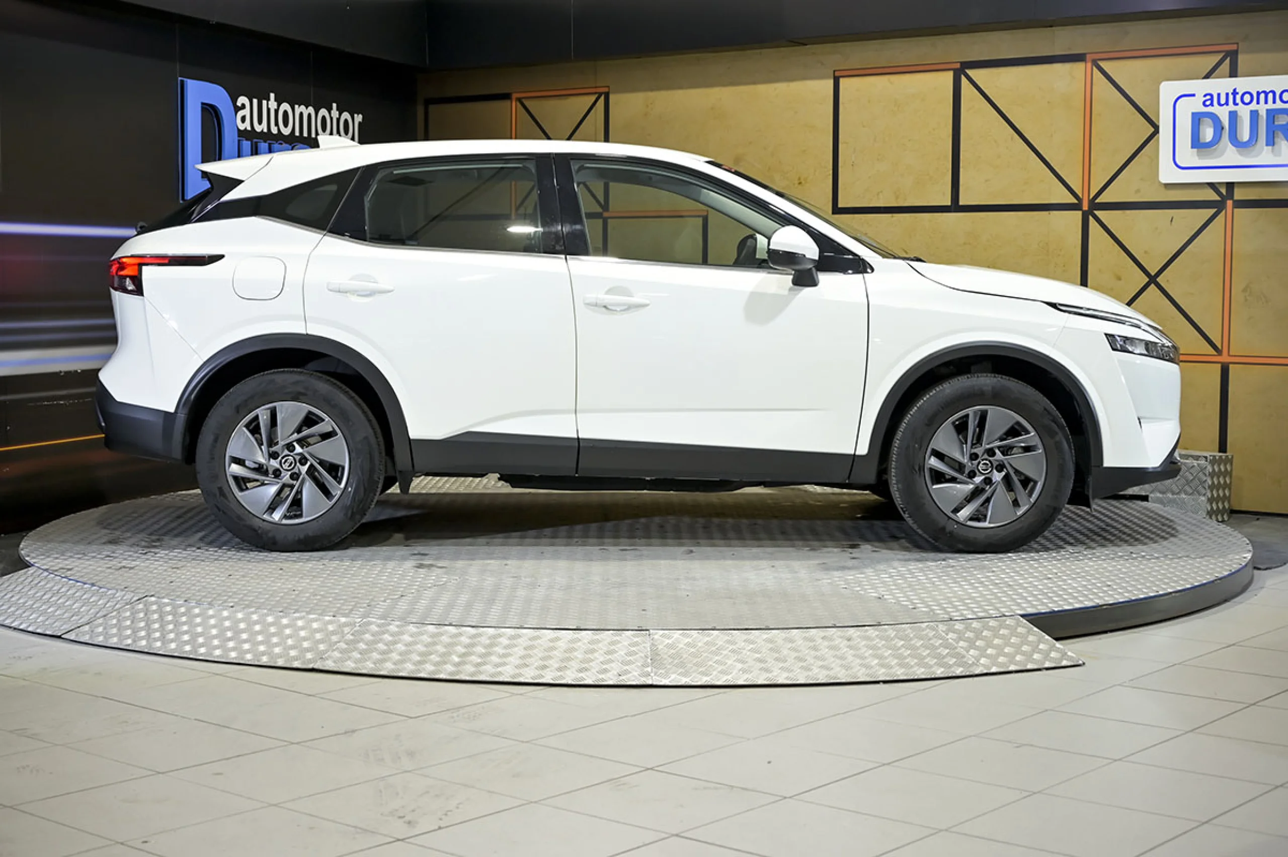 Nissan Qashqai DIGT 103kW 140CV mHEV 4x2 Acenta - Foto 17