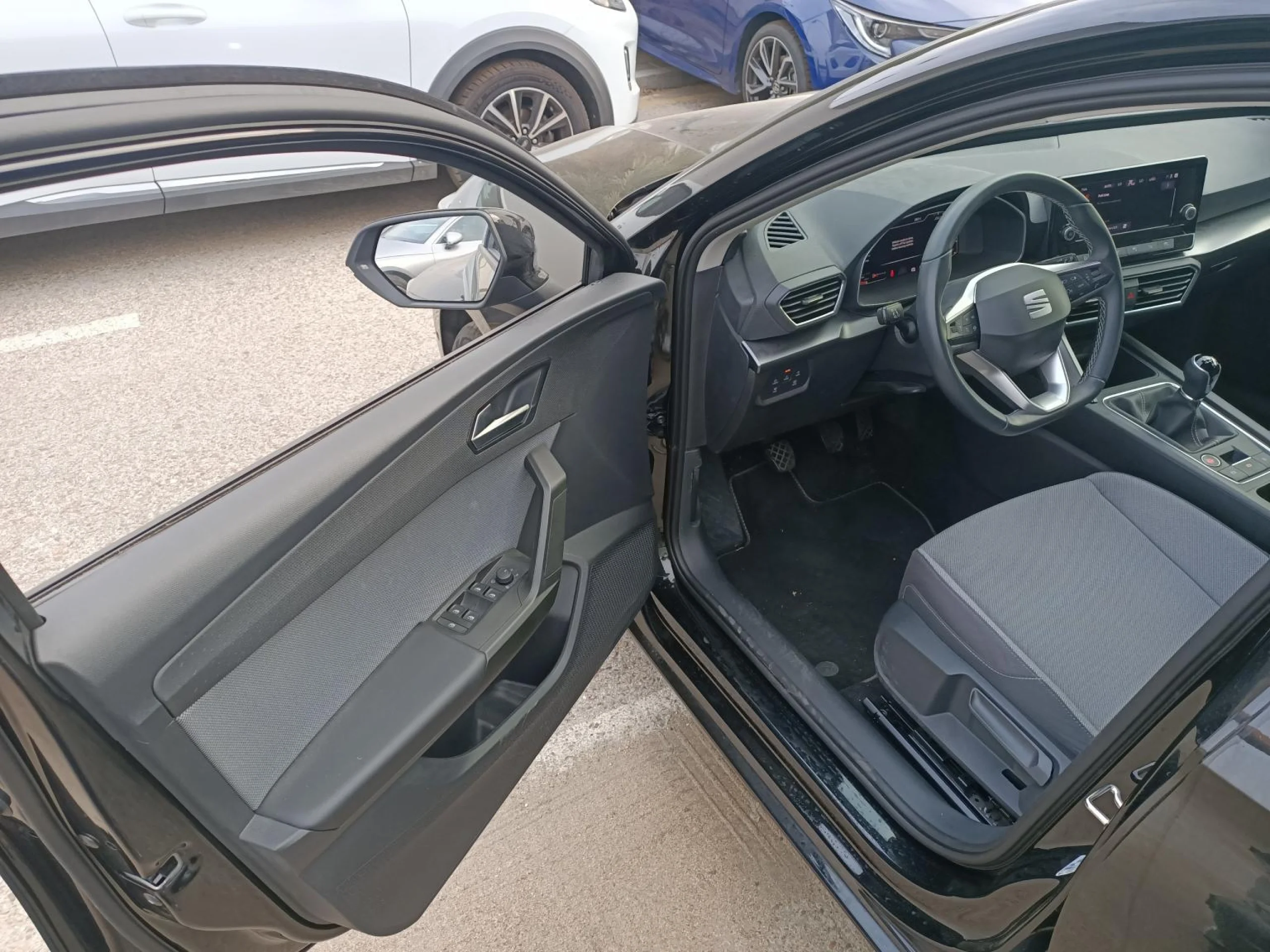 Seat Leon 1.0 TSI 81kW S&amp;S Style 25 Aniversario - Foto 5