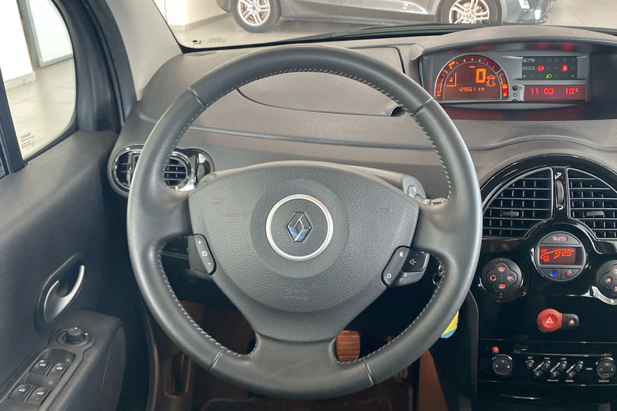Renault Grand Modus Evolution dCi 90 eco2 - Foto 19