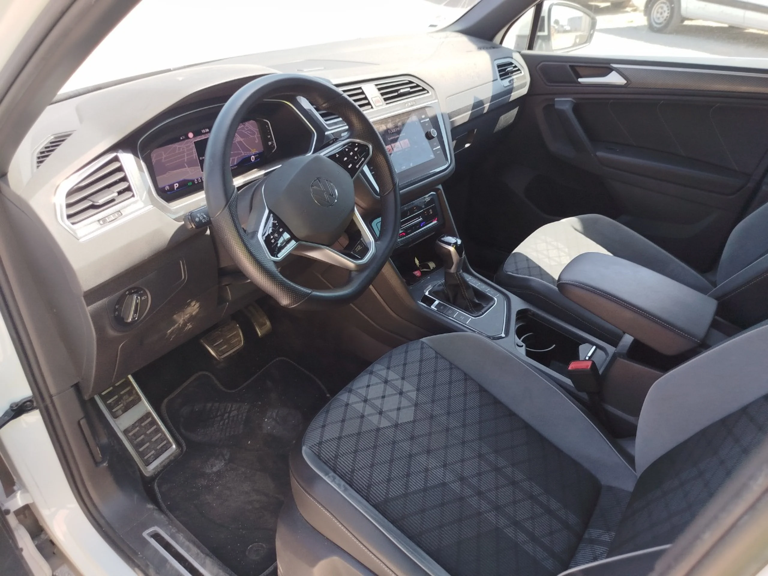 Volkswagen Tiguan R-Line 2.0 TDI 110kW (150CV) DSG - Foto 7