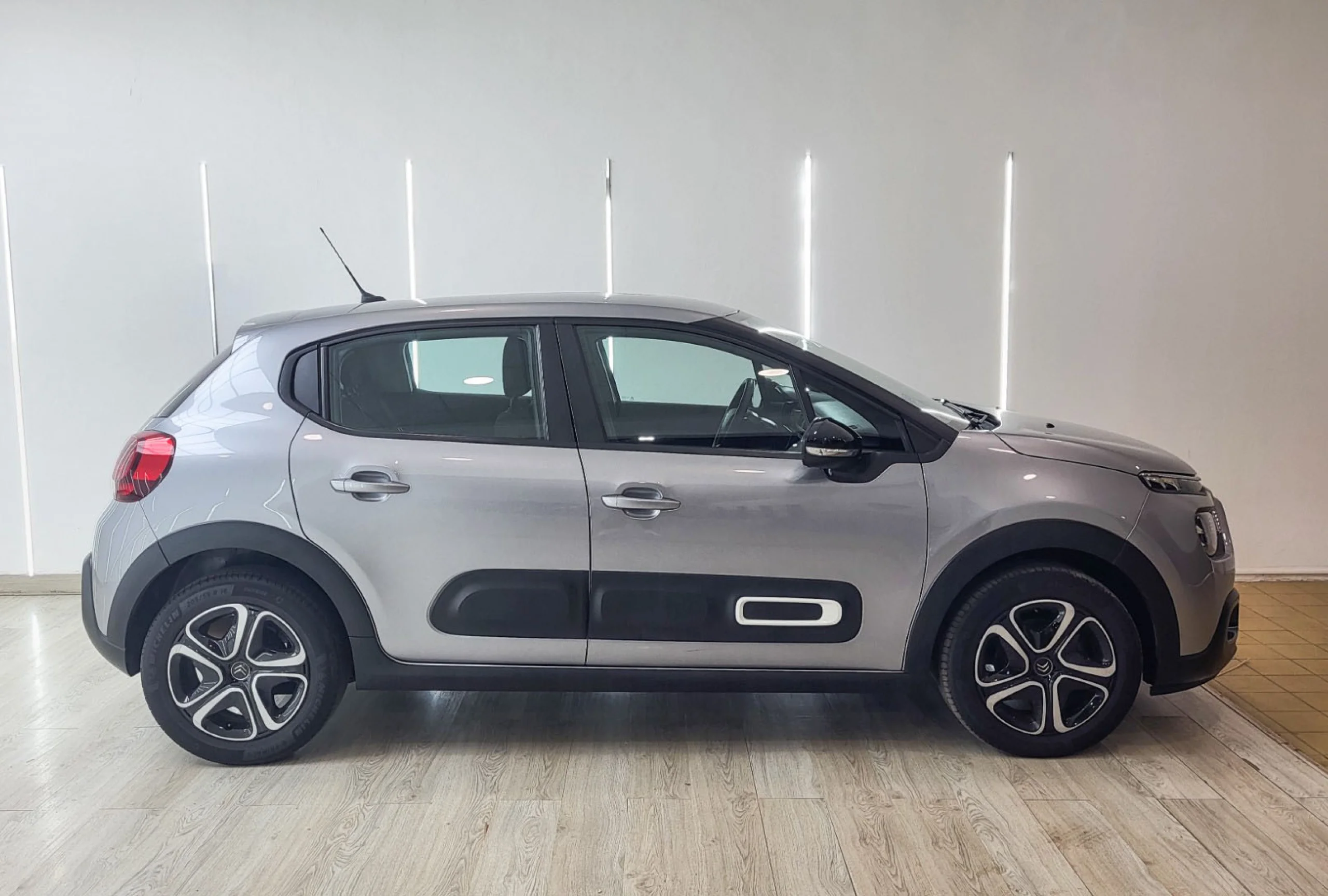 Citroen C3 Origin PureTech 60KW 83CV Plus - Foto 16