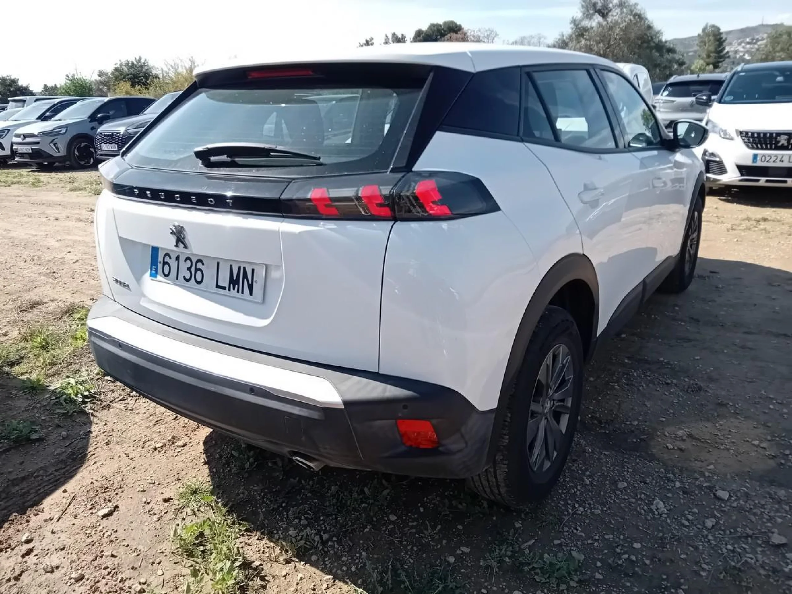 Peugeot 2008 Active Pack BlueHDI 81kW (110CV) - Foto 3