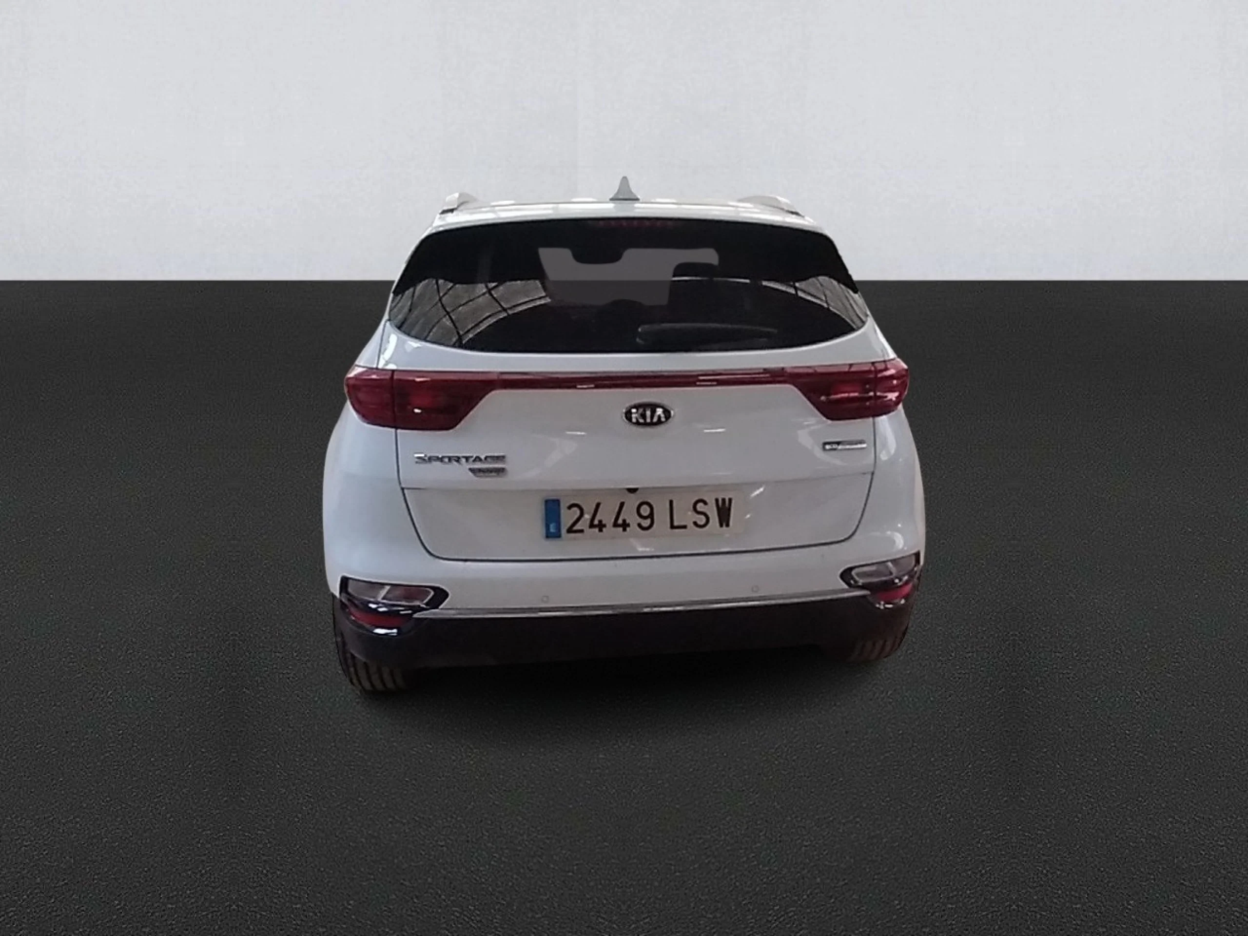 Kia Sportage 1.6 MHEV Business 100kW (136CV) 4x4 - Foto 5