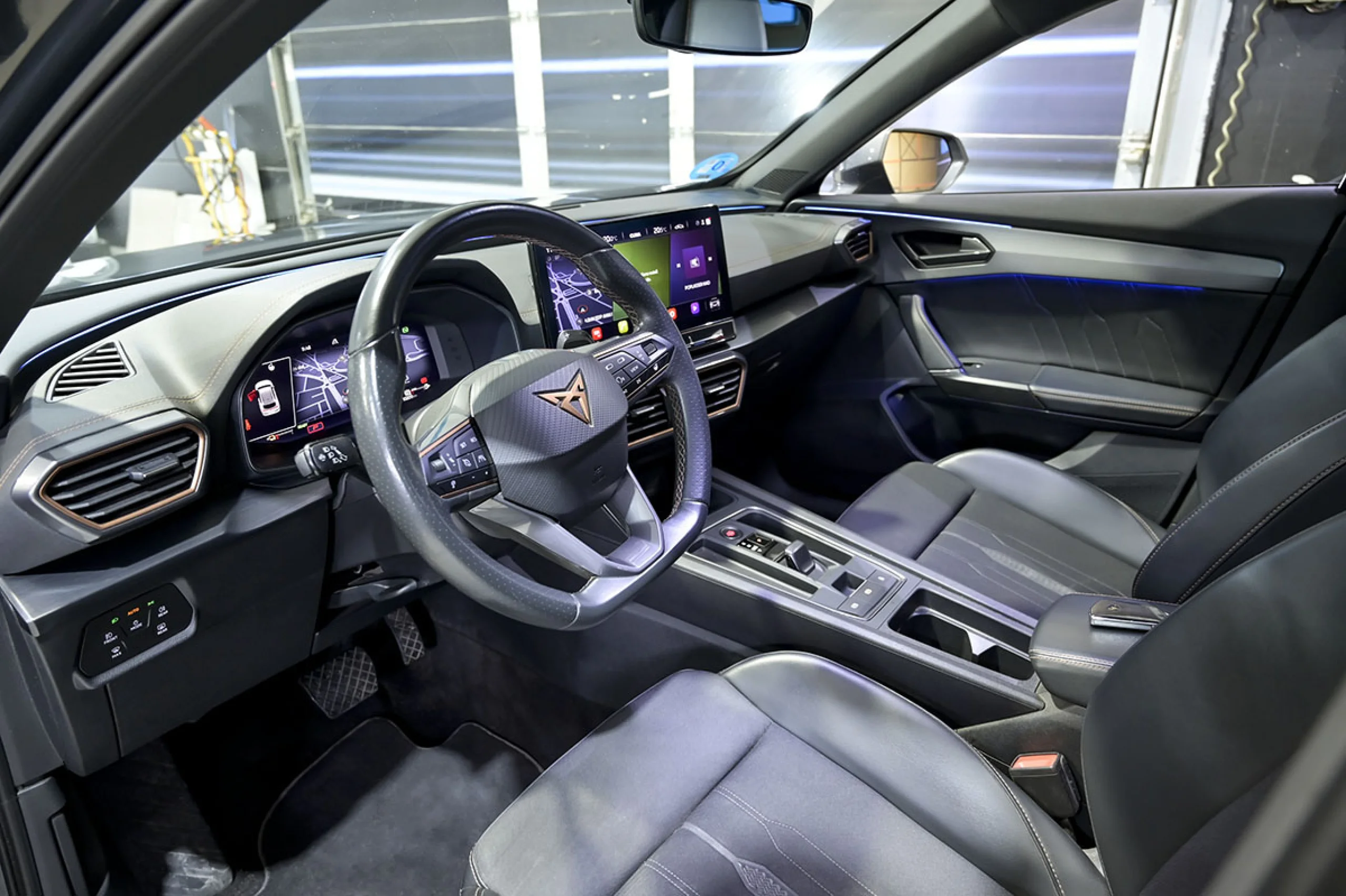 CUPRA Formentor 1.4 eHybrid 150kW 204 CV DSG - Foto 6