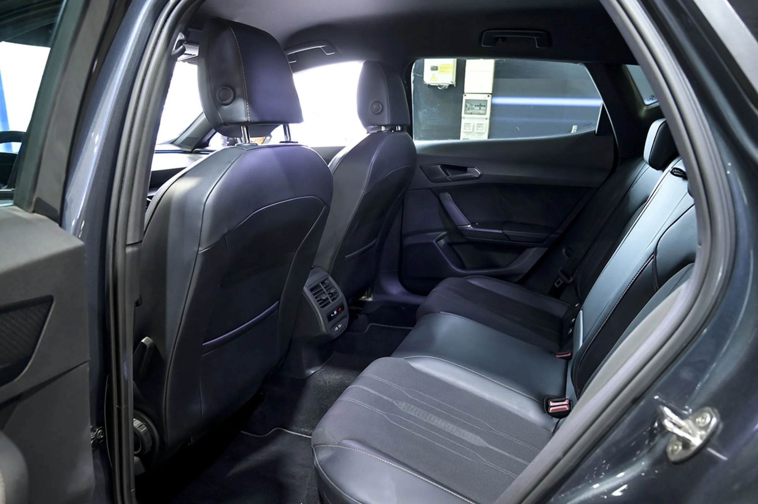 CUPRA Formentor 1.4 eHybrid 150kW 204 CV DSG - Foto 16