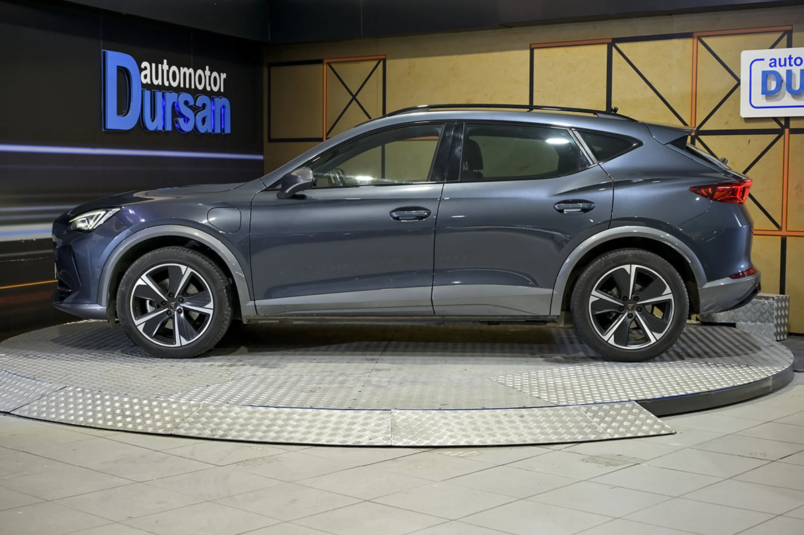 CUPRA Formentor 1.4 eHybrid 150kW 204 CV DSG - Foto 19