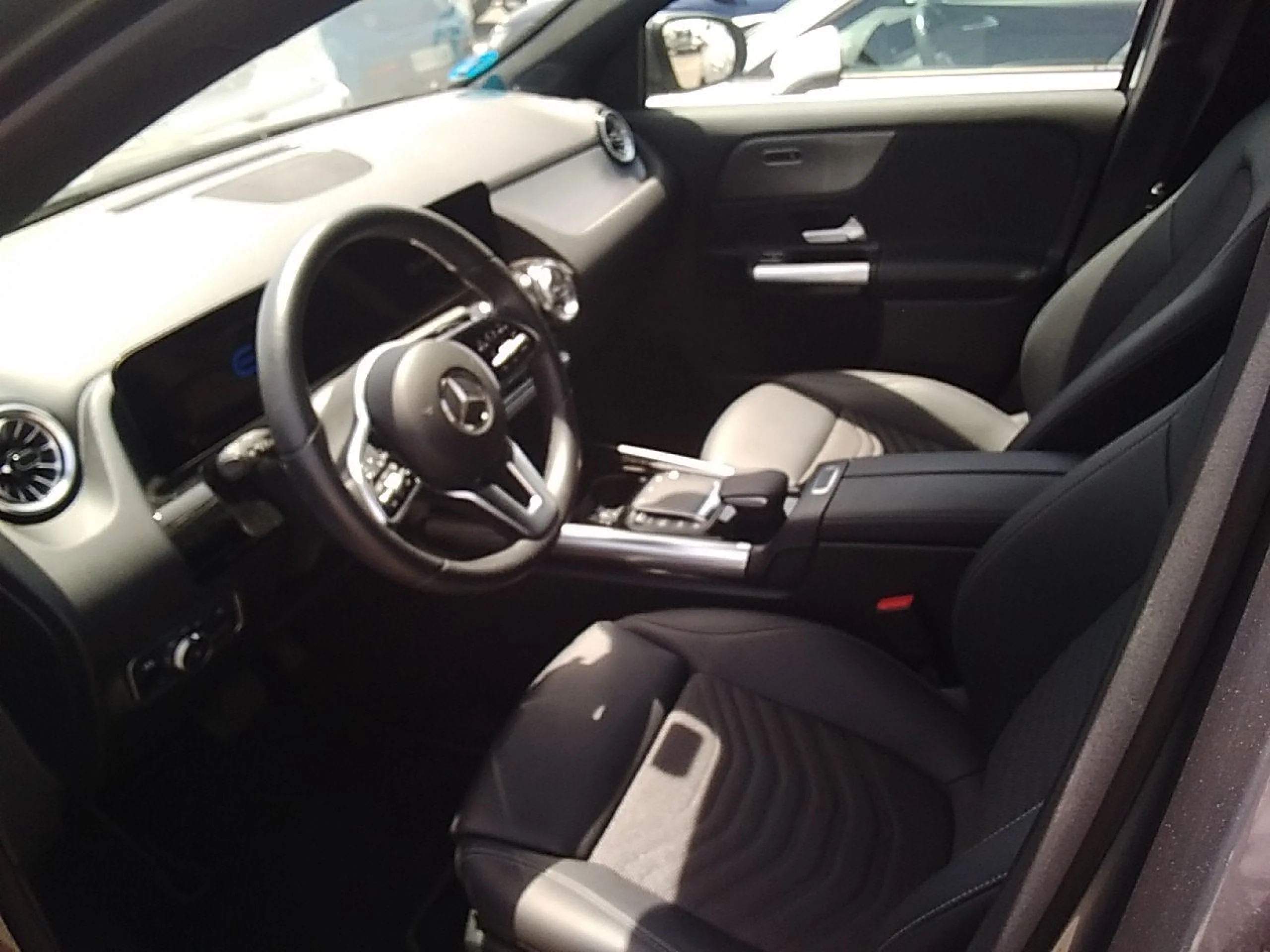 Mercedes-Benz EQA 300 MERCEDES EQA  300 4MATIC - Foto 7