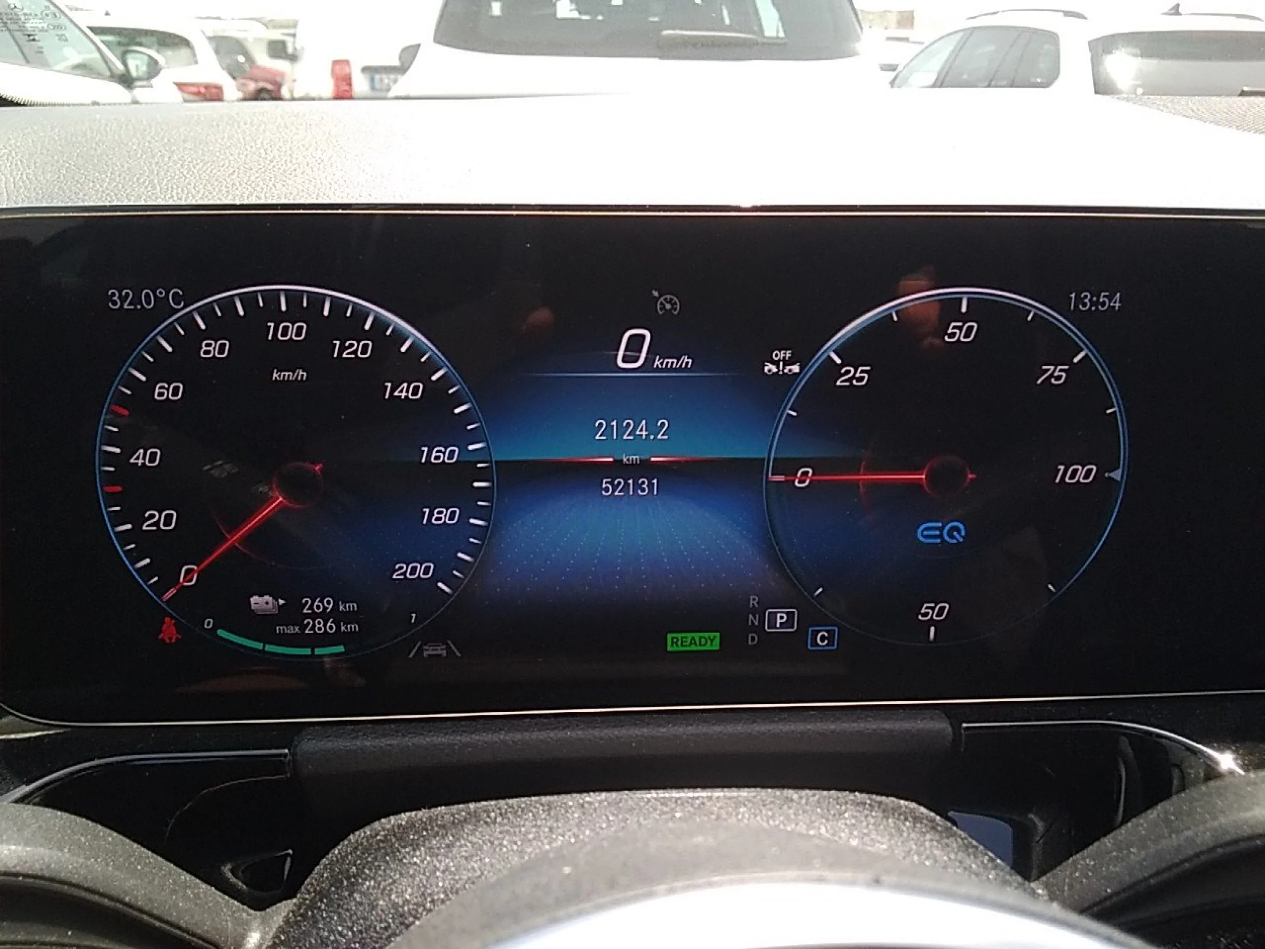 Mercedes-Benz EQA 300 MERCEDES EQA  300 4MATIC - Foto 8