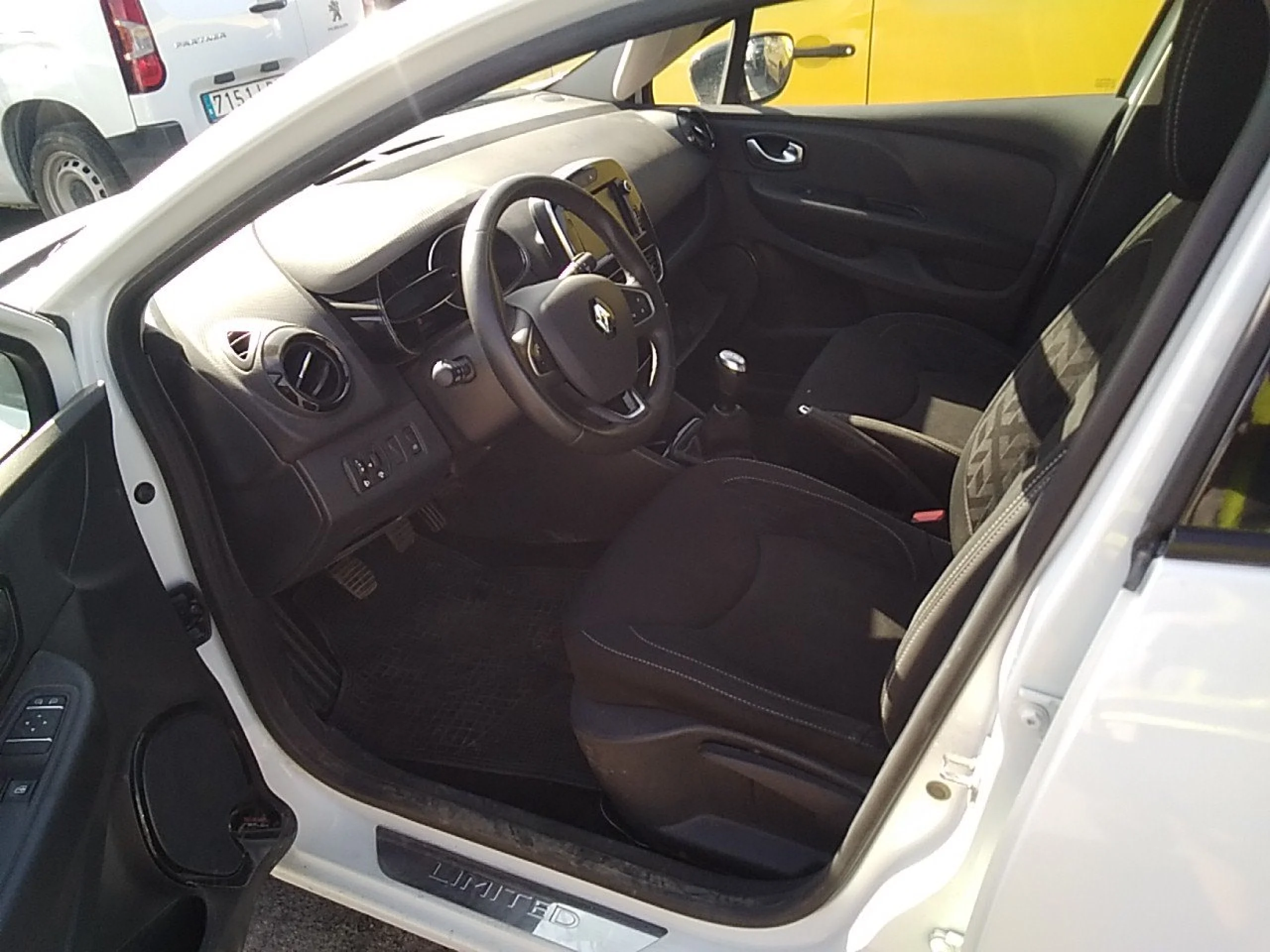 Renault Clio (O) Limited dCi 55kW (75CV) -18 - Foto 7