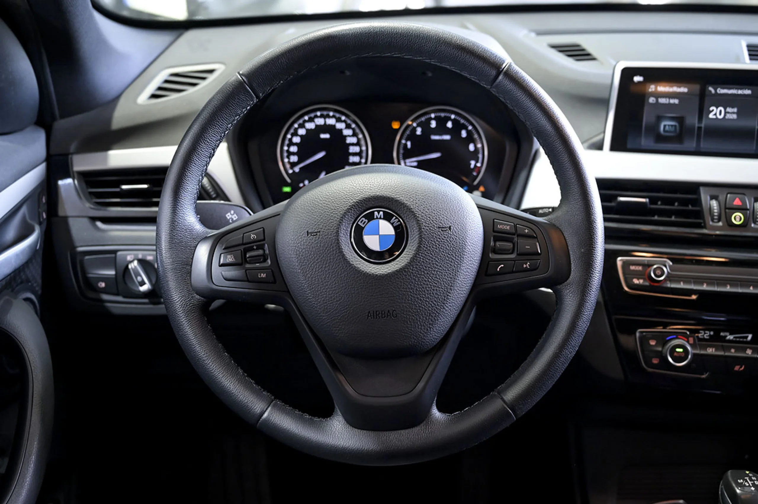 BMW X1 xDrive25e - Foto 24