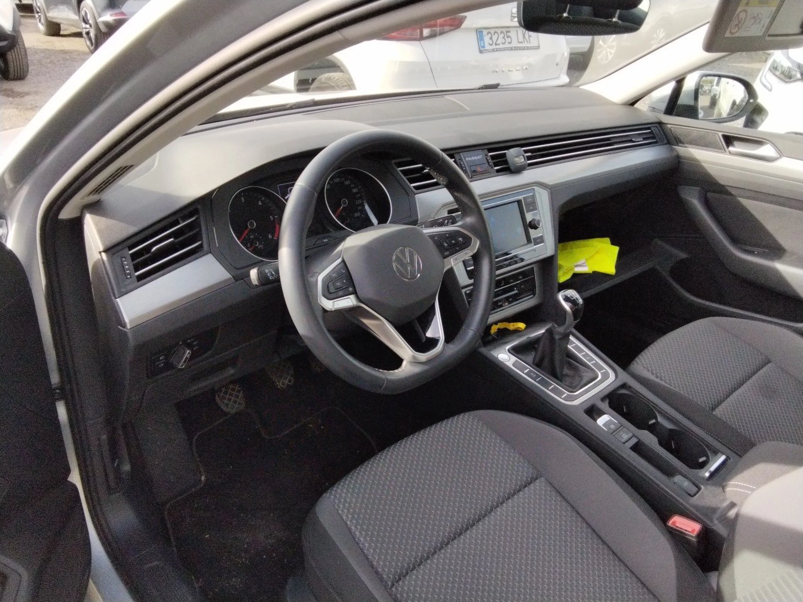 Volkswagen Passat Business 2.0 TDI 110kW (150CV) - Foto 7