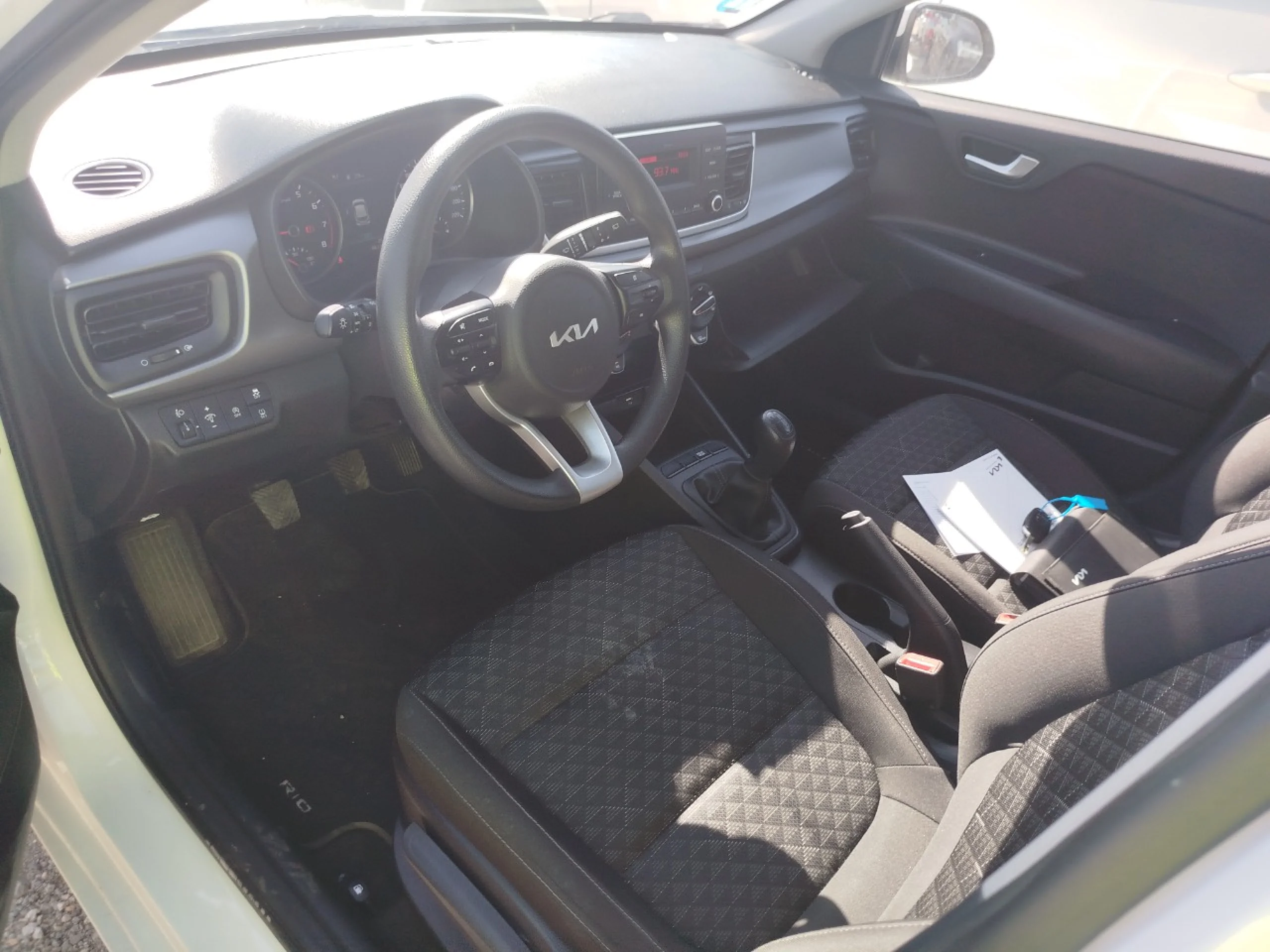Kia Rio 1.0 T-GDi 74kW (100CV) MHEV iMT Concept - Foto 7