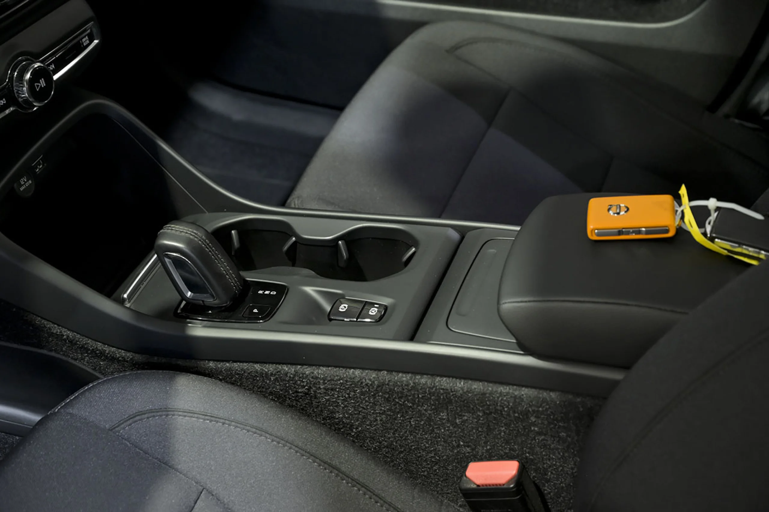 Volvo XC 40 XC40 1.5 T3 Momentum Pro Auto - Foto 29