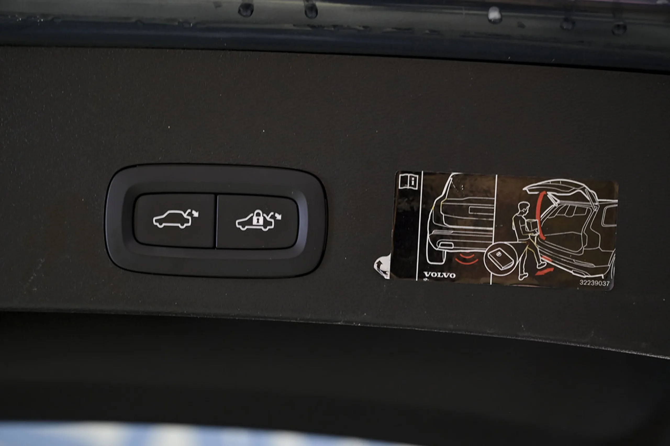 Volvo XC 40 XC40 1.5 T3 Momentum Pro Auto - Foto 32