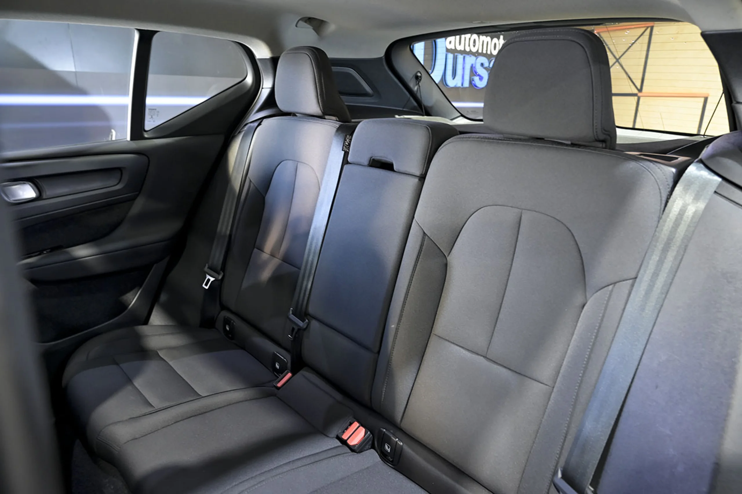 Volvo XC 40 XC40 1.5 T3 Momentum Pro Auto - Foto 17