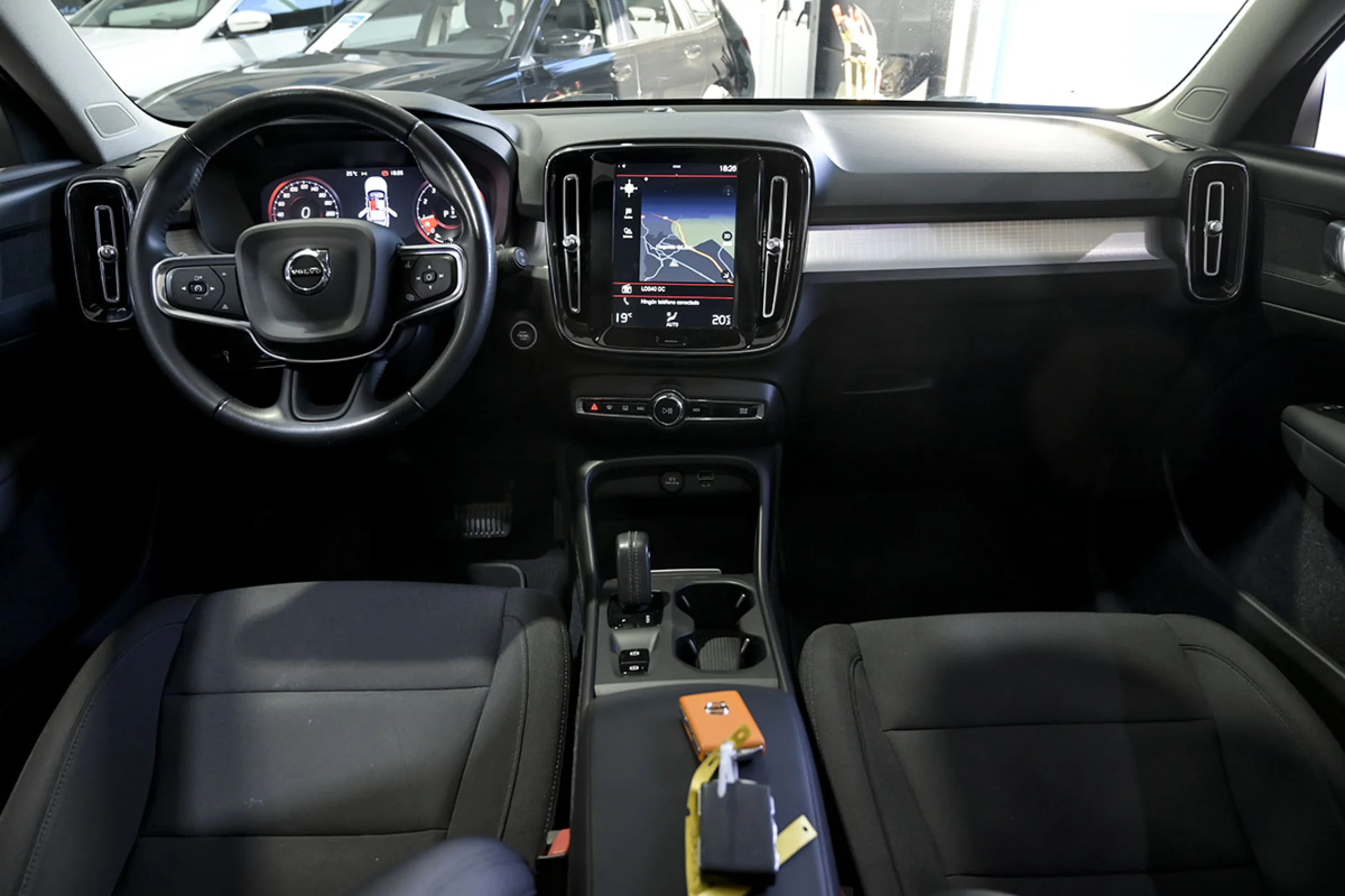 Volvo XC 40 XC40 1.5 T3 Momentum Pro Auto - Foto 8