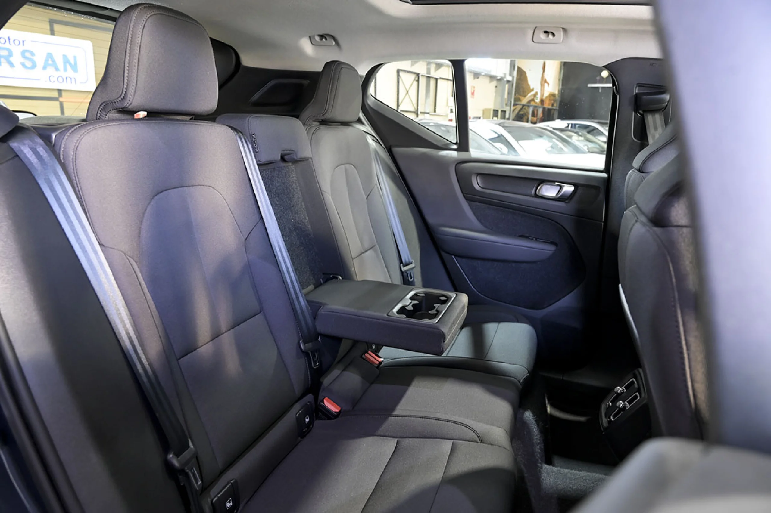 Volvo XC 40 XC40 1.5 T3 Momentum Pro Auto - Foto 18