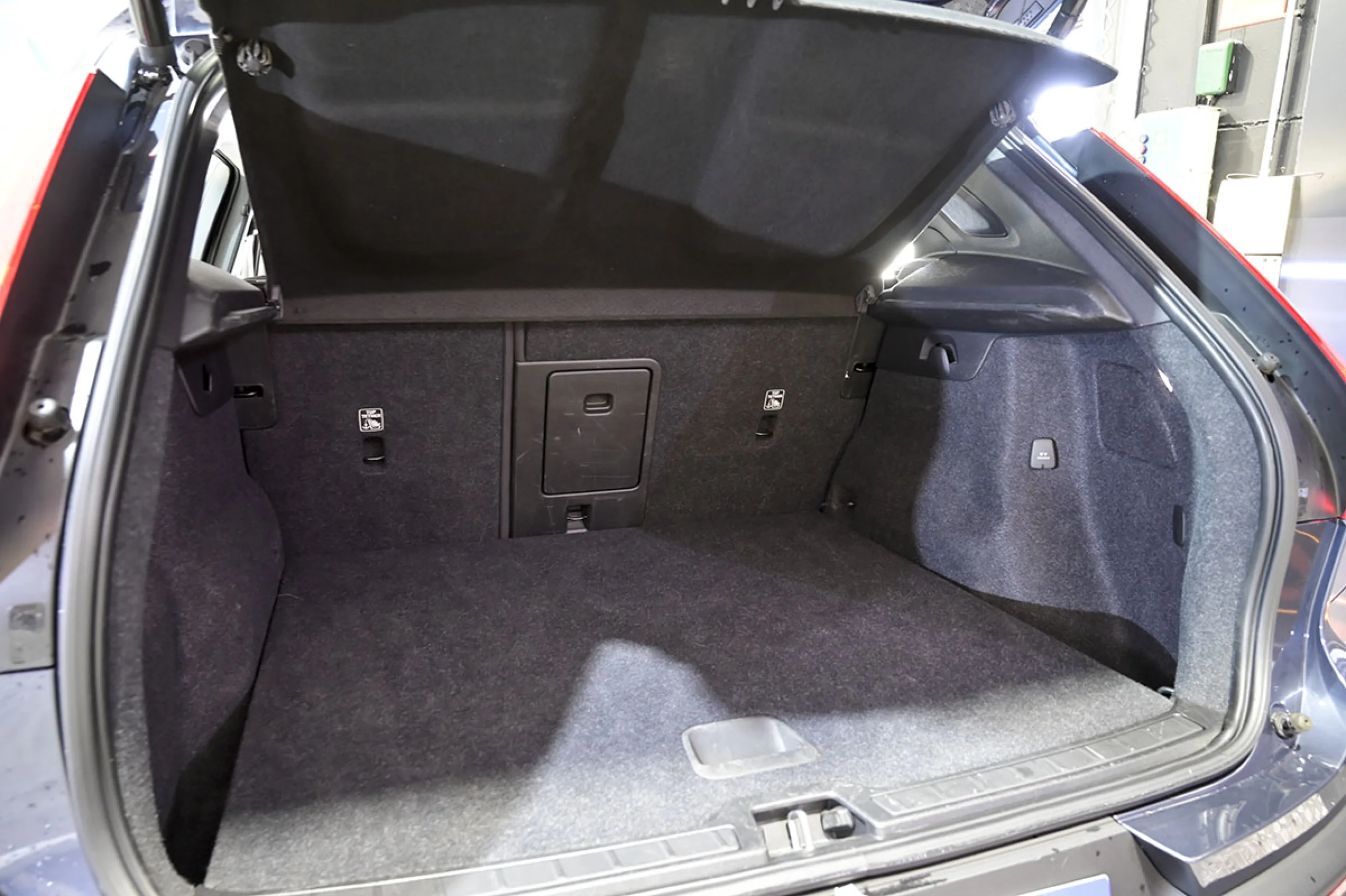 Volvo XC 40 XC40 1.5 T3 Momentum Pro Auto - Foto 13